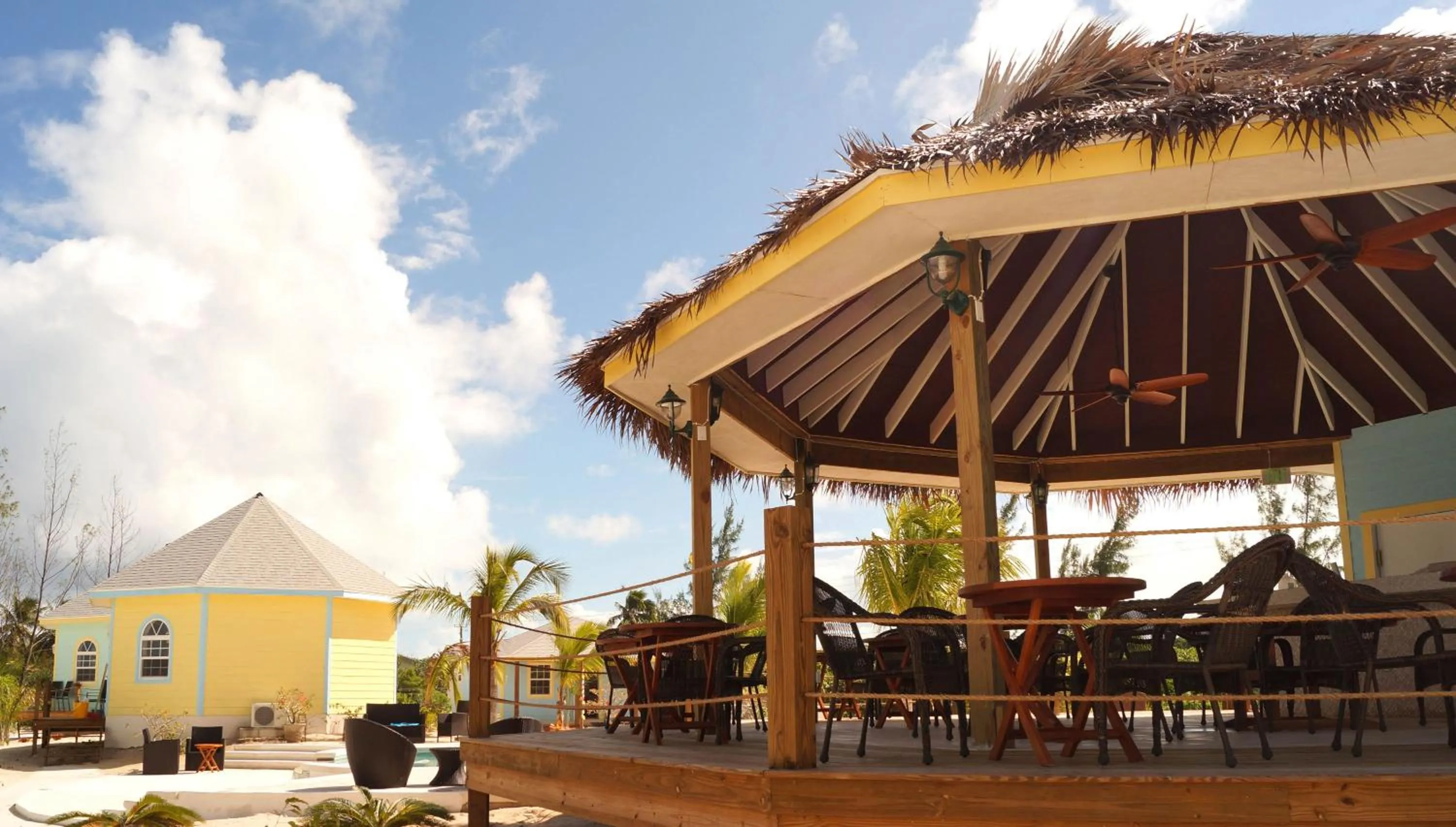 Restaurant/places to eat in Paradise Bay Bahamas