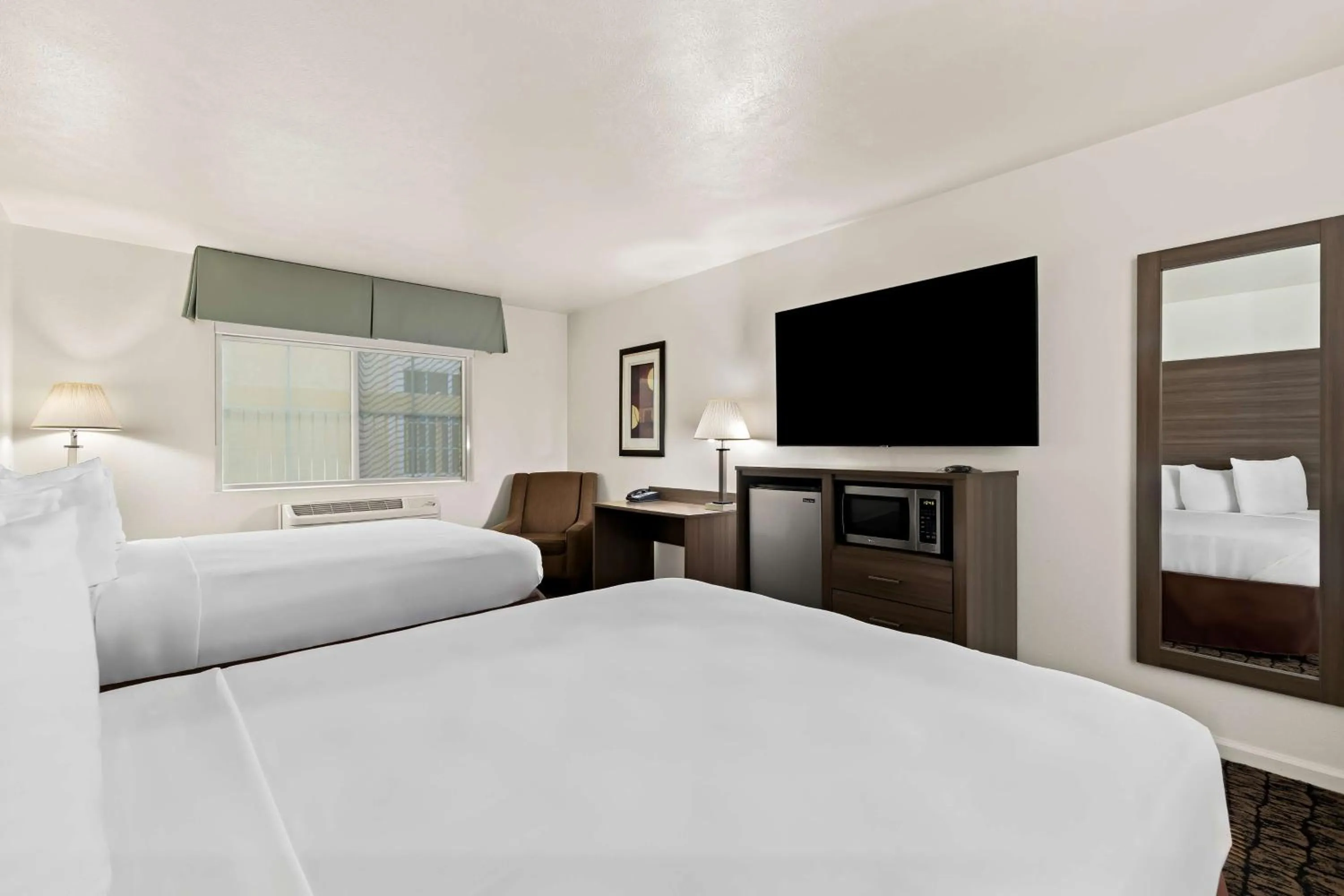 Bedroom, Bed in Best Western El Centro Inn