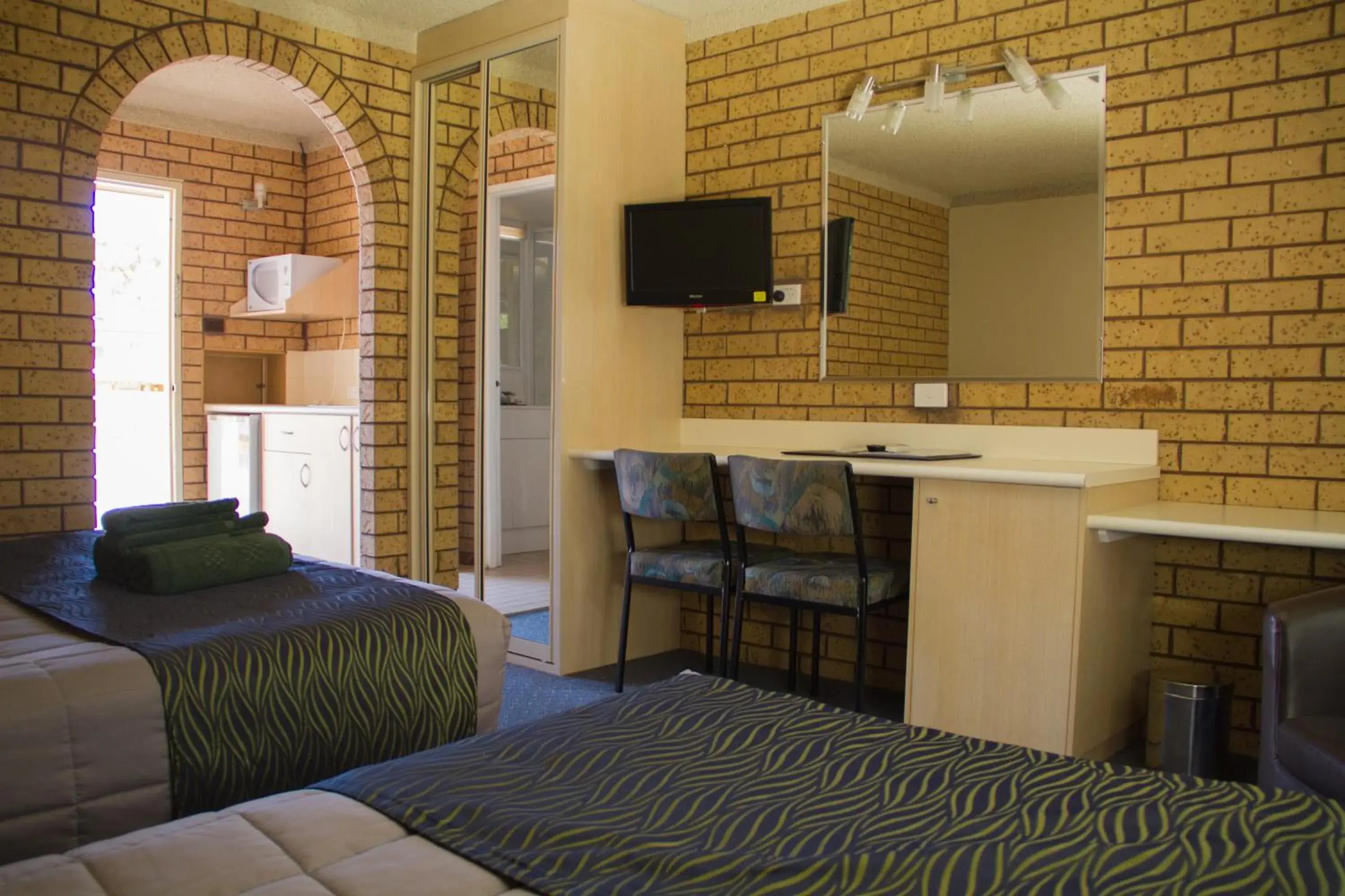 Standard Twin Room in Fountain View Motel Standard Twin Room in Fountain View Motel