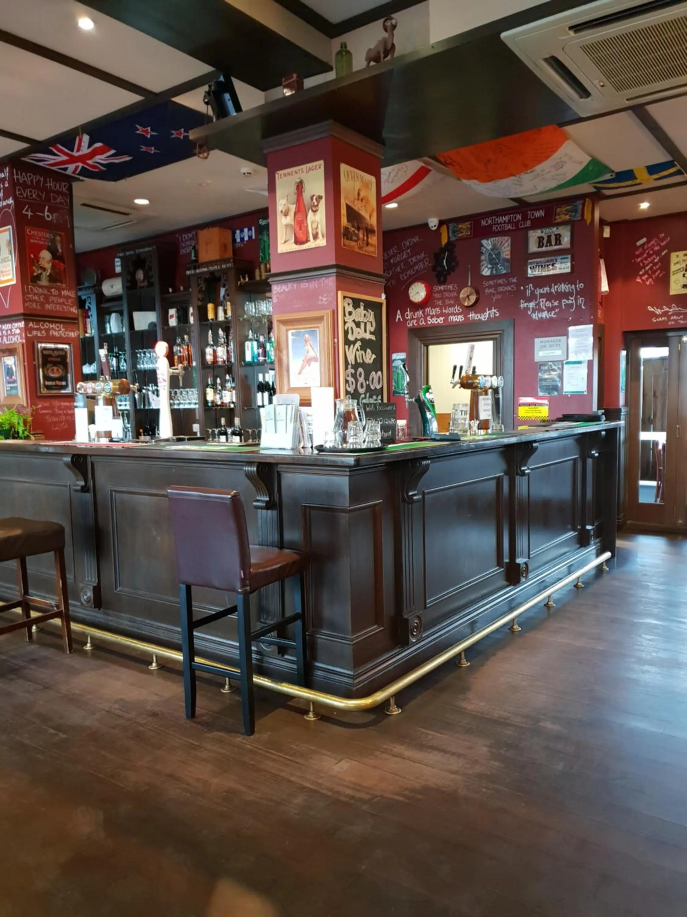 Nightclub / DJ in Horse and Jockey Inn