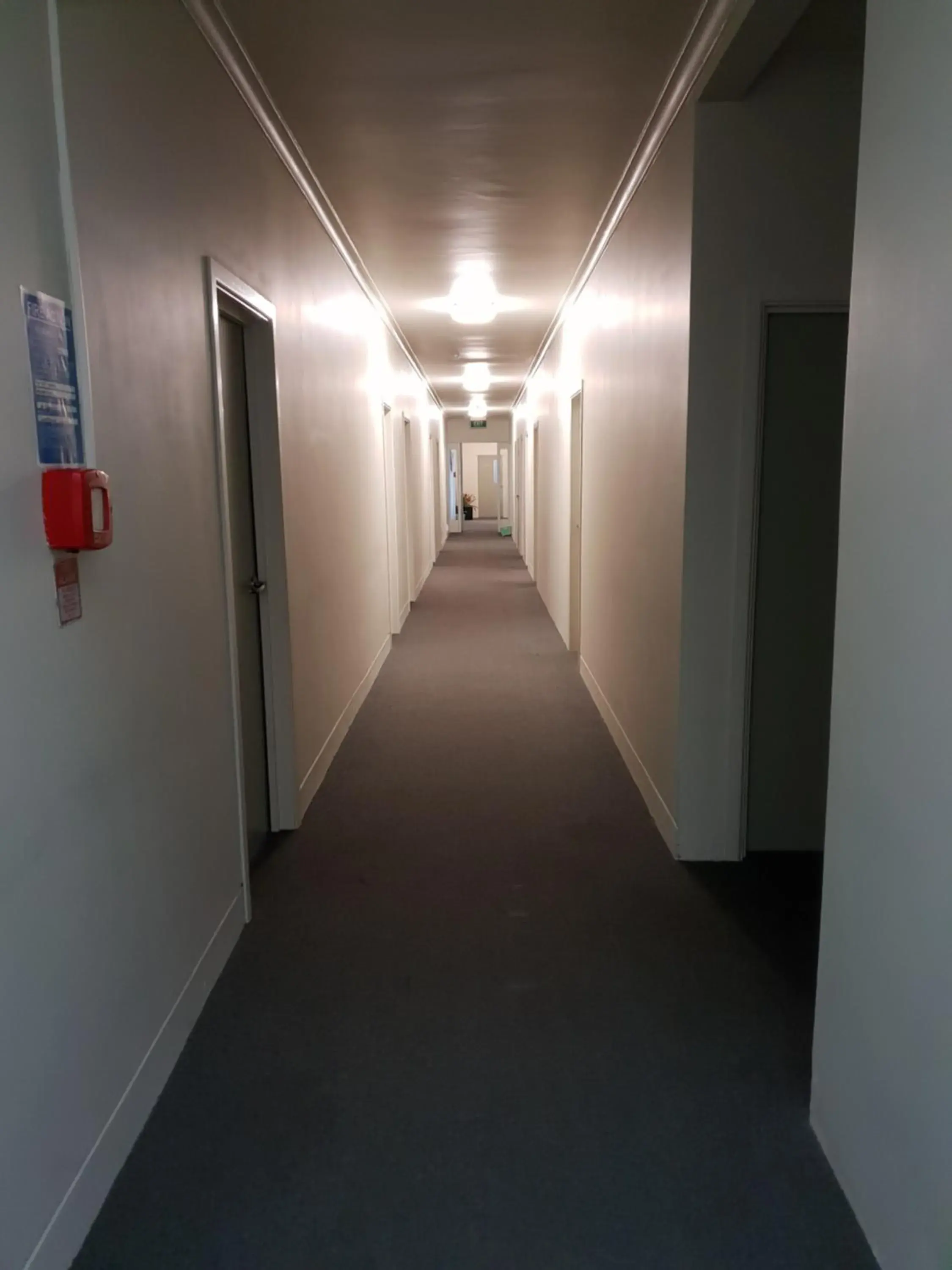 Queen Room with Private Bathroom - single occupancy in Horse and Jockey Inn Queen Room with Private Bathroom - single occupancy in Horse and Jockey Inn