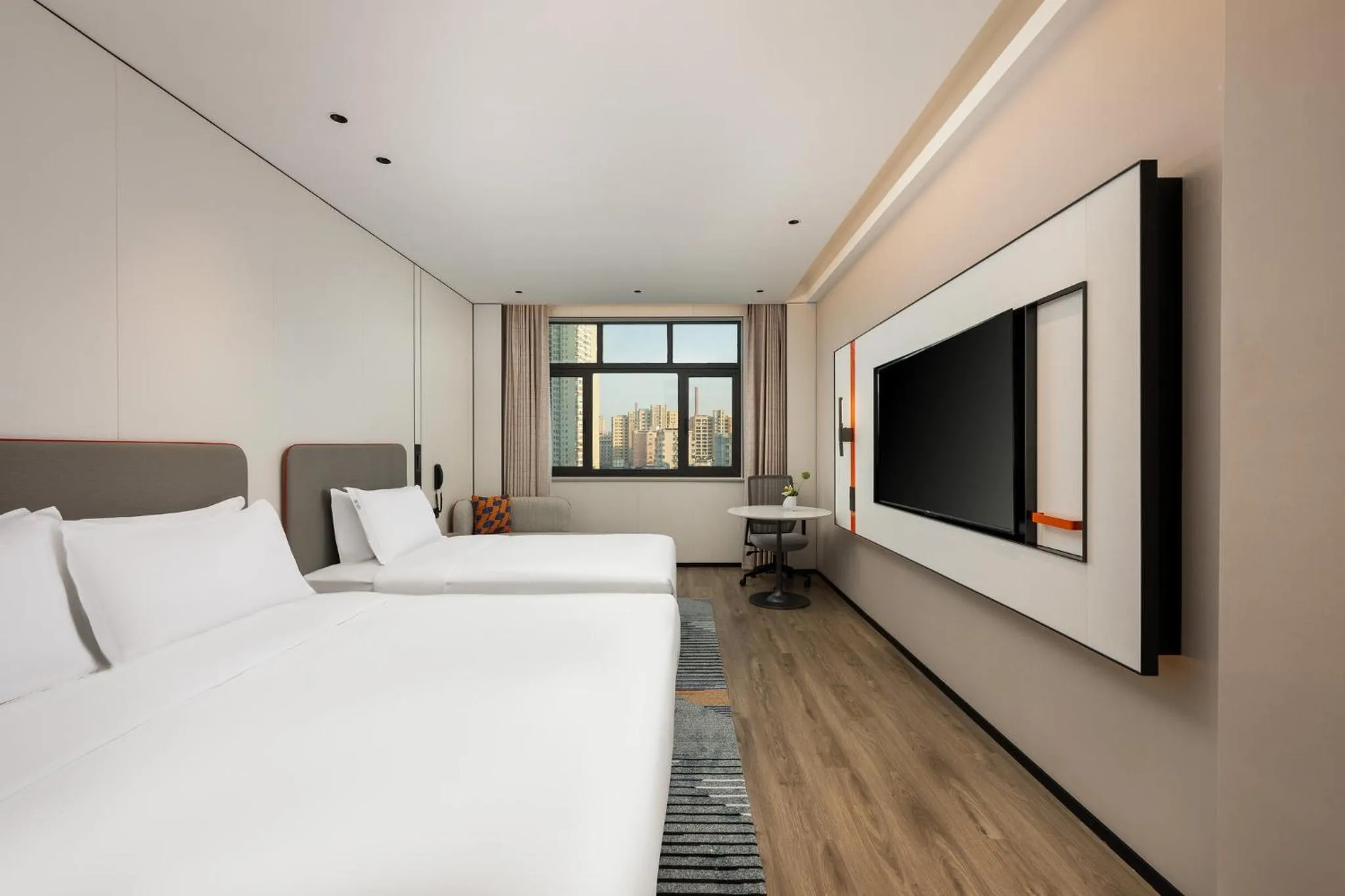 Photo of the whole room in Holiday Inn Express Shanghai Changyang Road by IHG