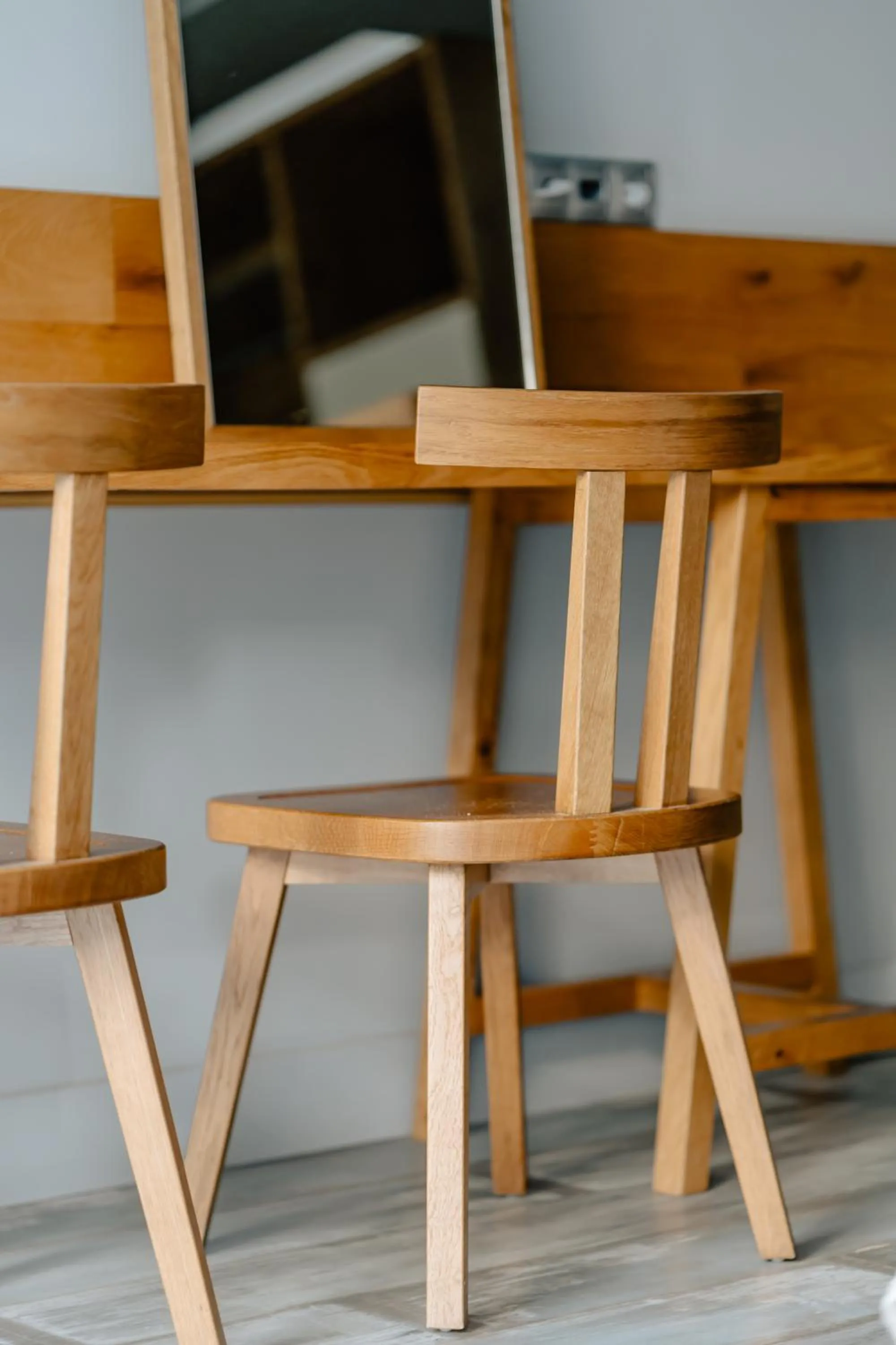 hair dresser in Palm Beach Hotel Apartments