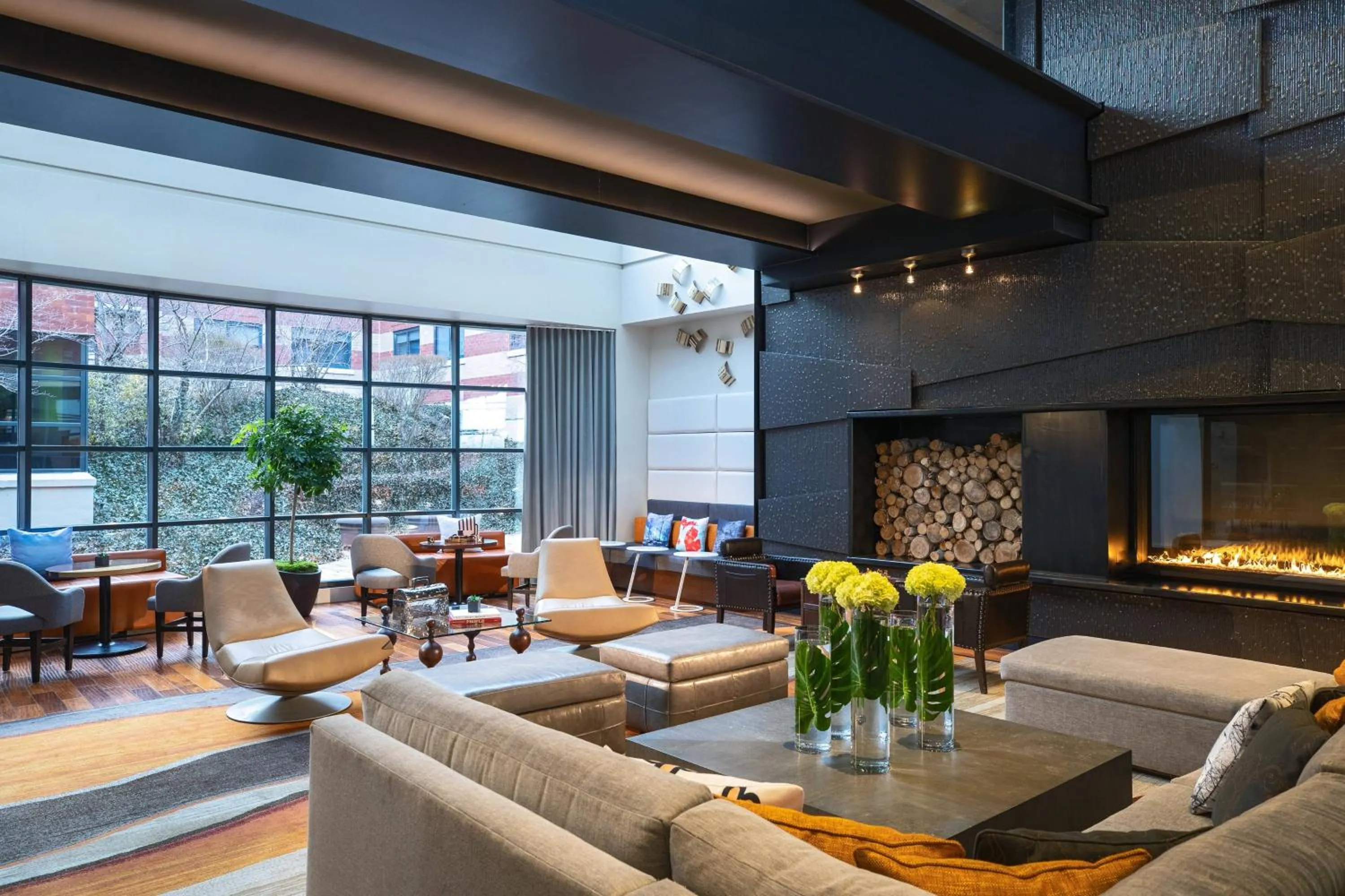 Lobby or reception in The Baronette Renaissance Detroit-Novi Hotel