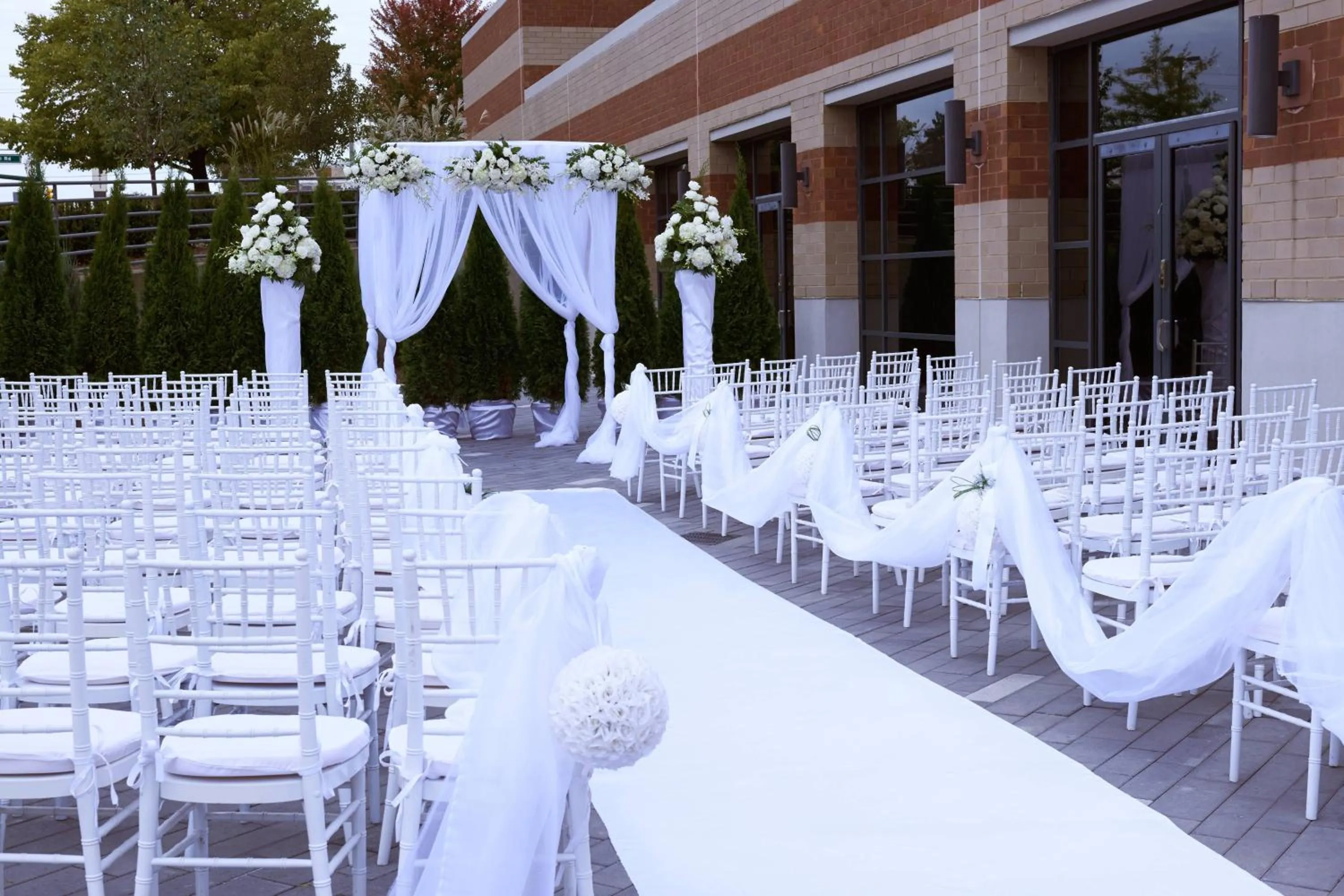 Banquet/Function facilities in The Baronette Renaissance Detroit-Novi Hotel