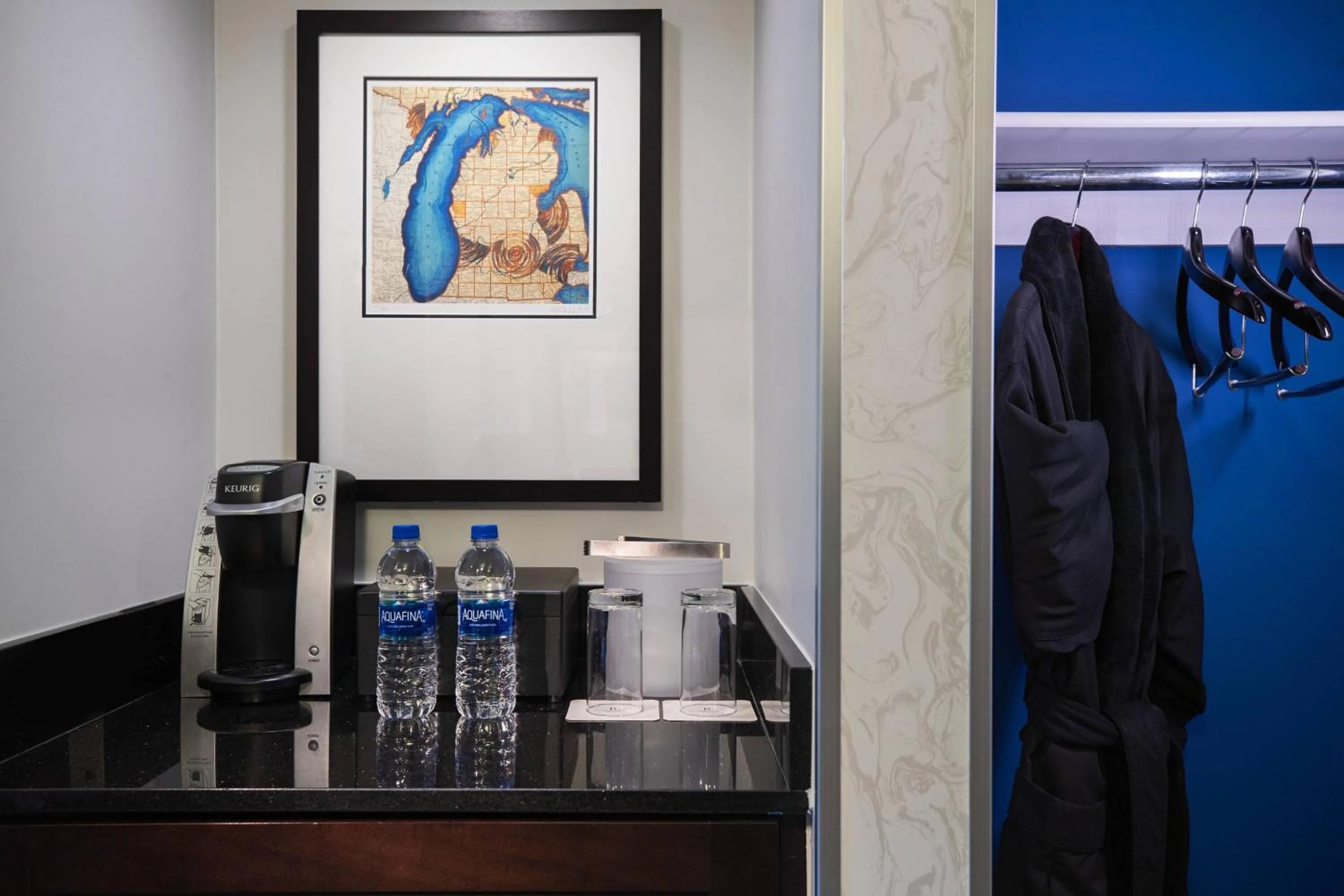 Photo of the whole room in The Baronette Renaissance Detroit-Novi Hotel