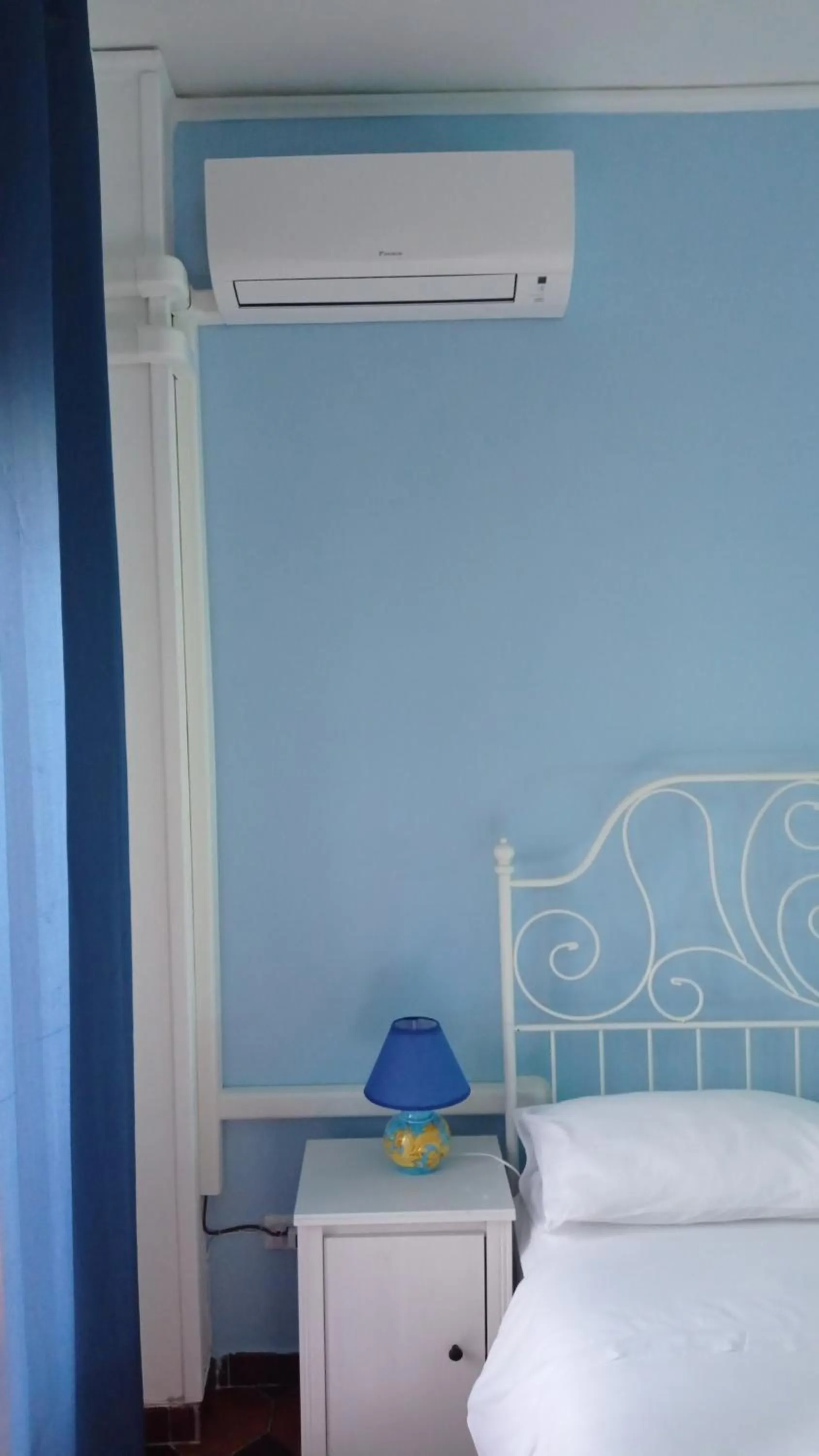 air conditioner in B & B Arbostella Dream Stay