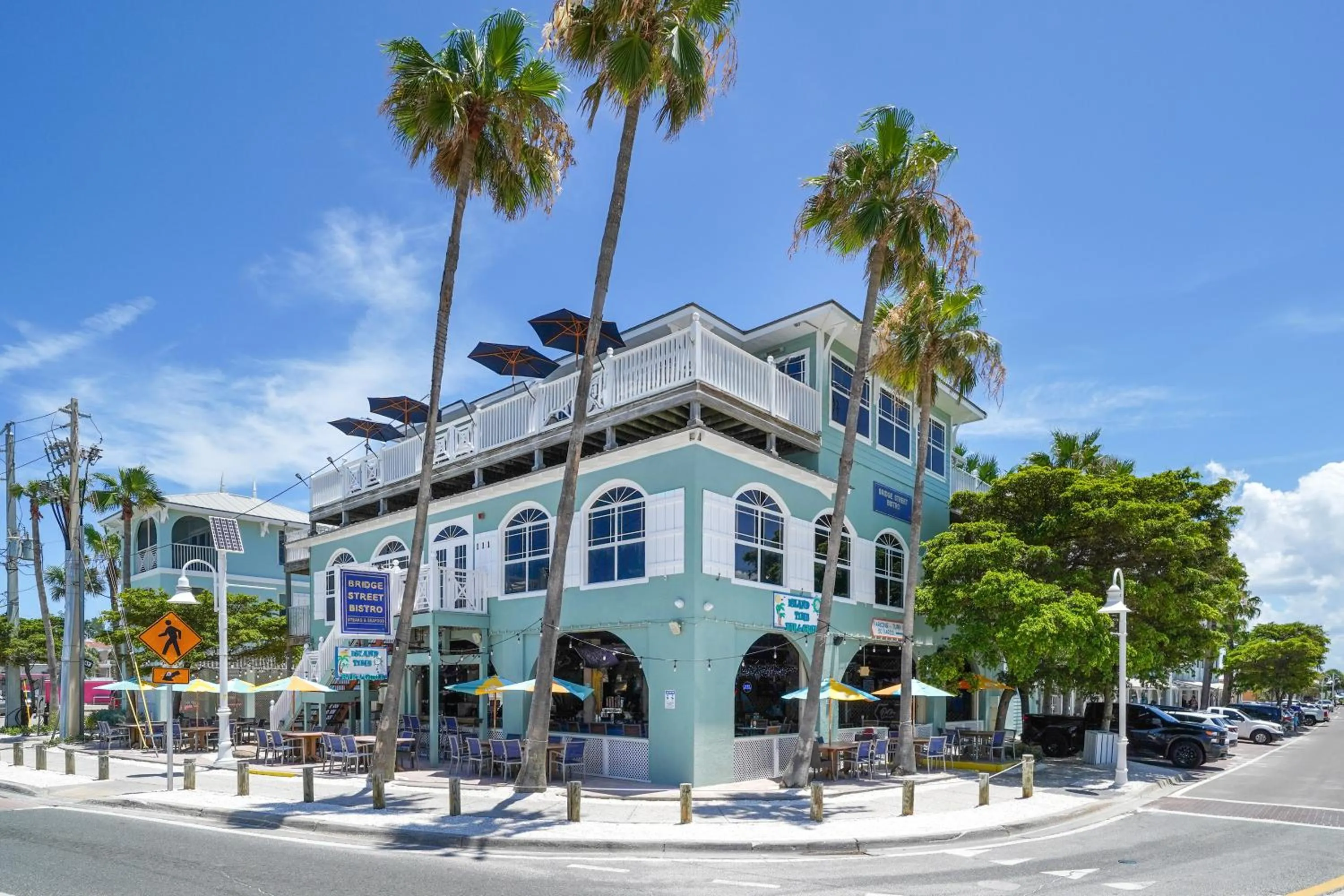 Restaurant/places to eat in Bridgewalk, a Landmark Resort