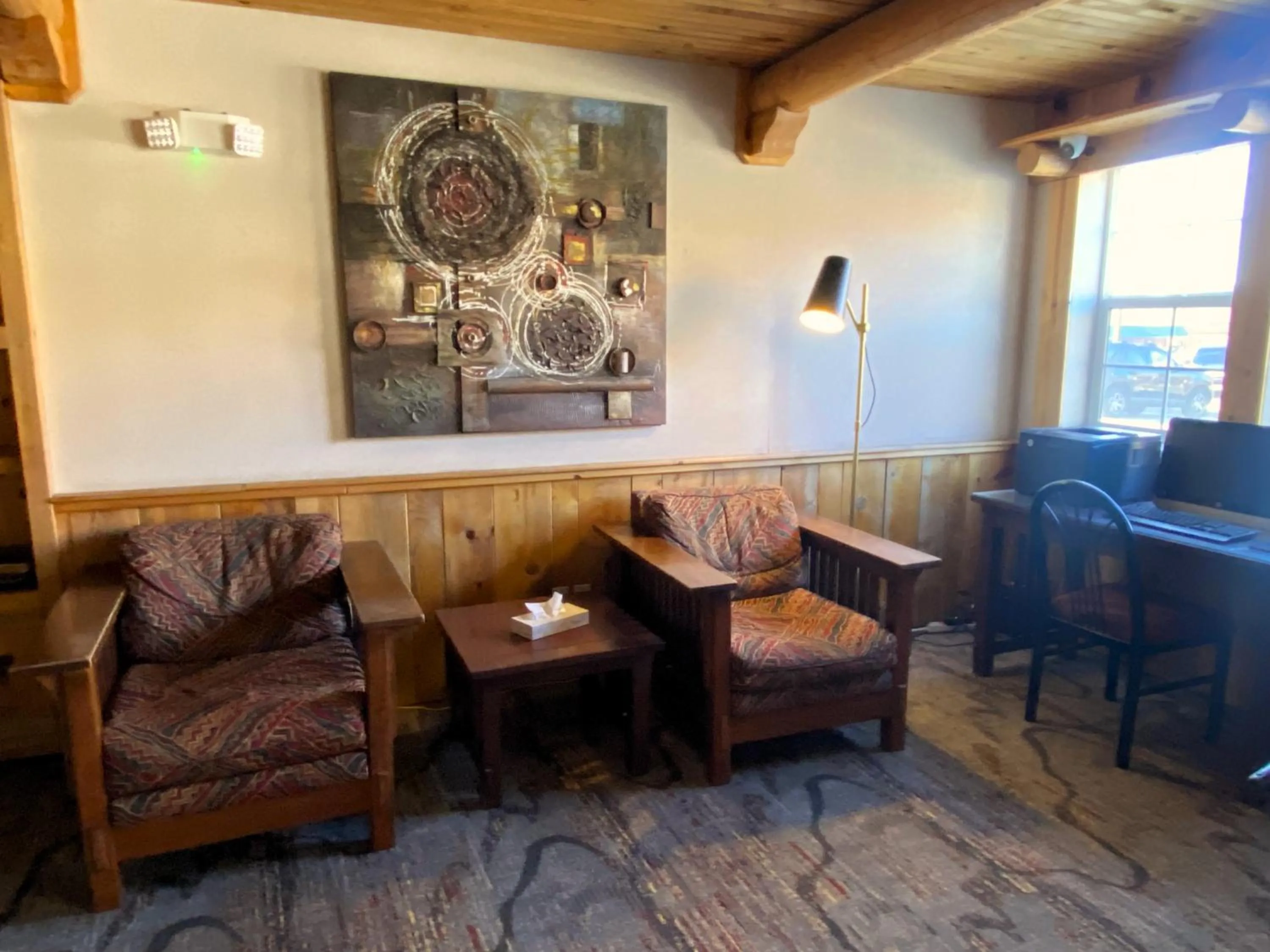 Lobby or reception in River Canyon Lodge