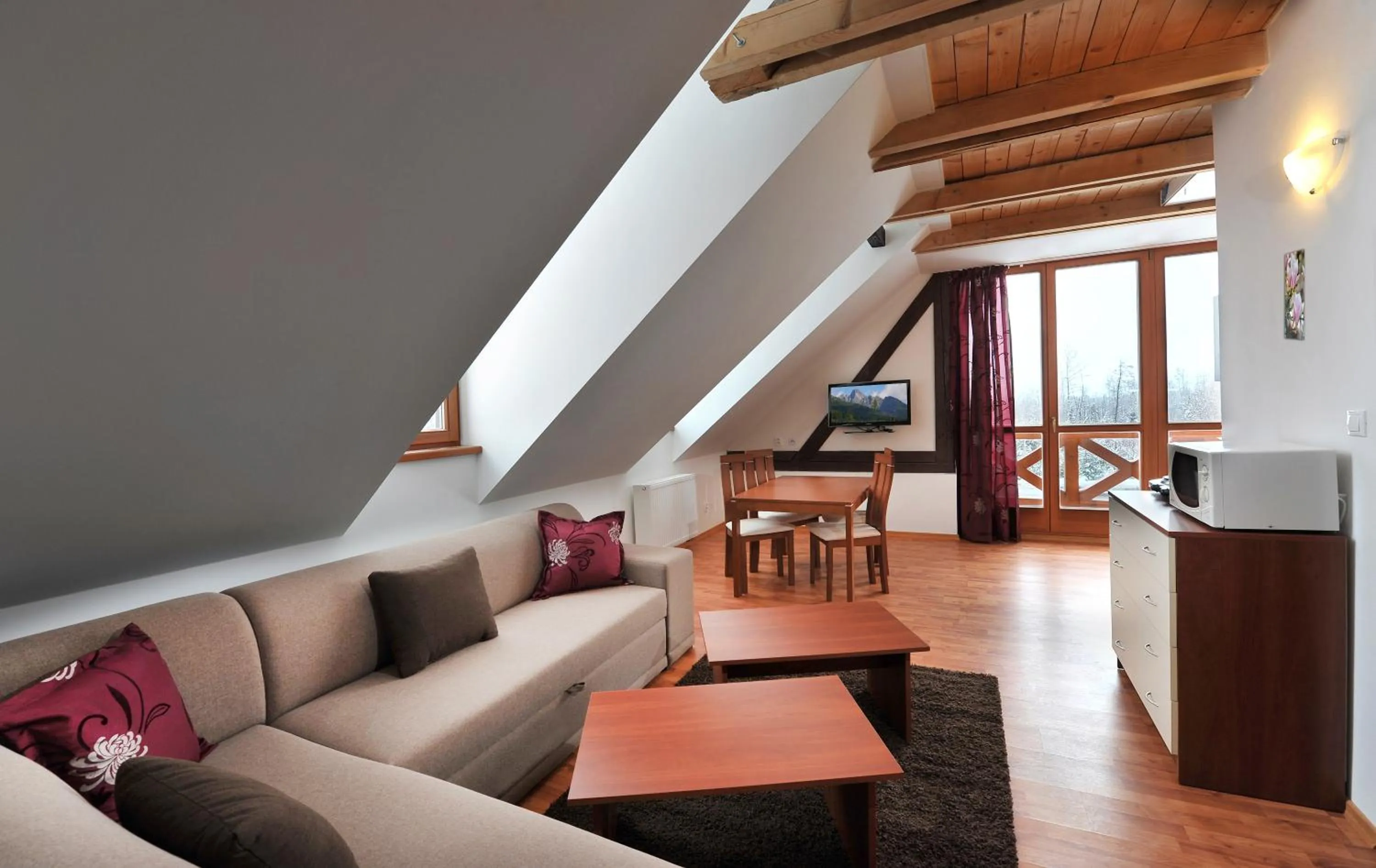 Photo of the whole room in APLEND Vila Magnolia