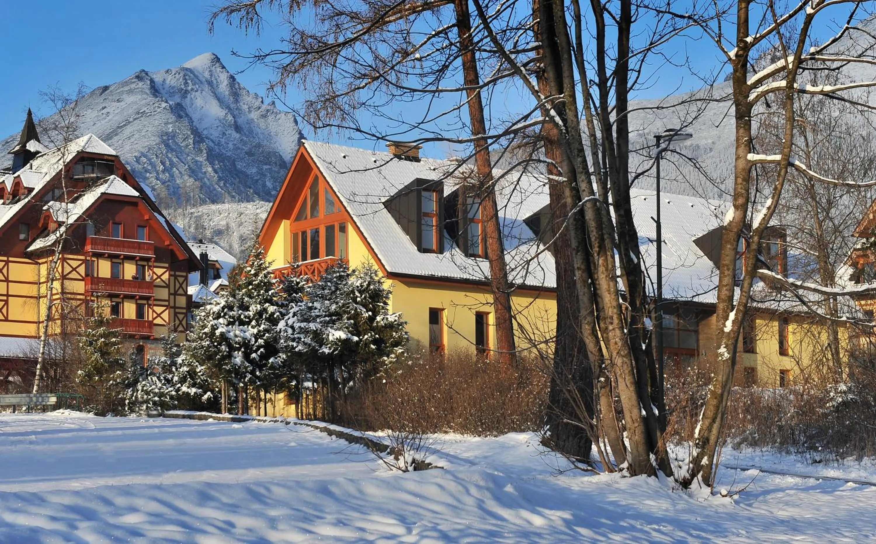 Property building in APLEND Vila Magnolia