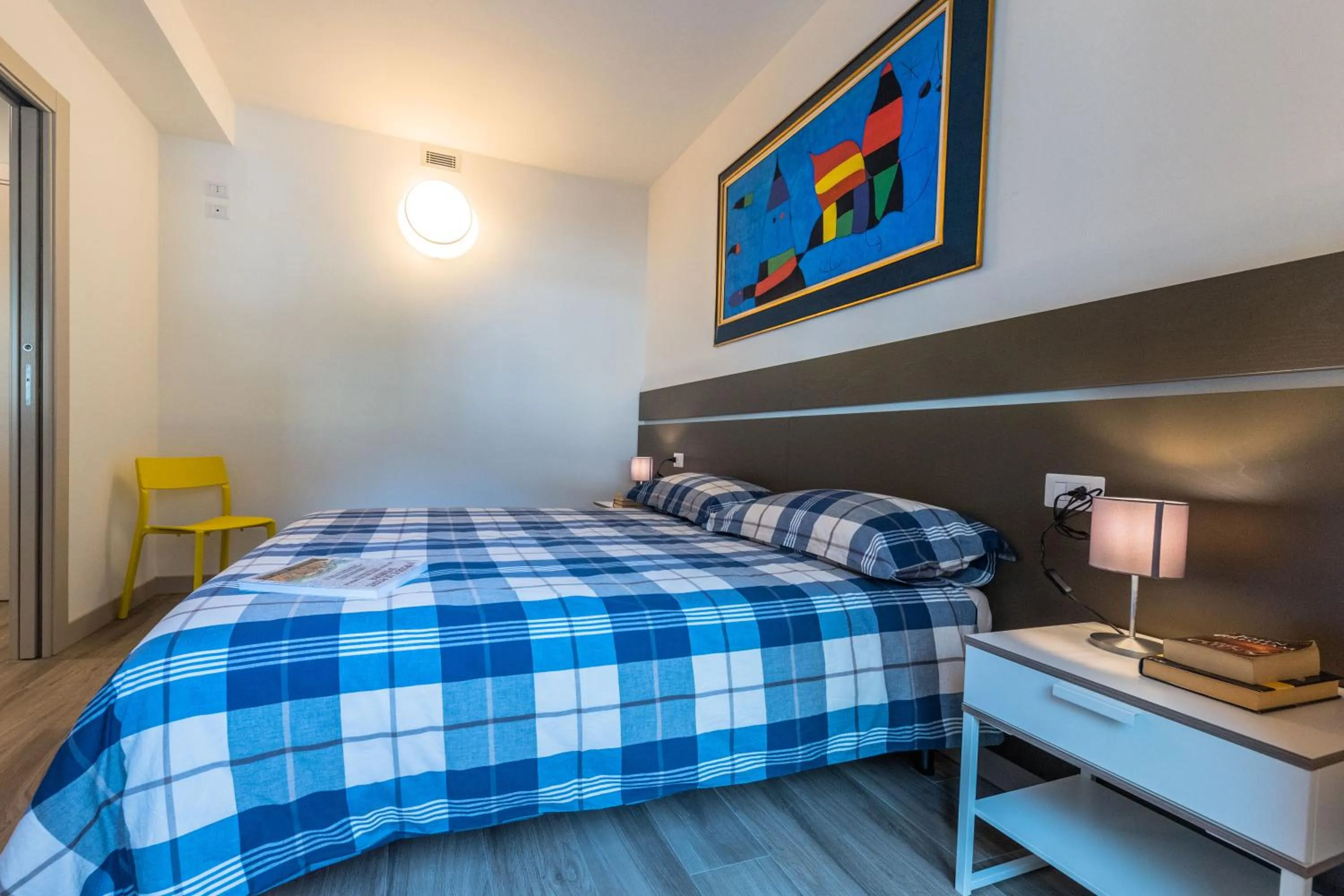 Bed in parina Inn – Locanda