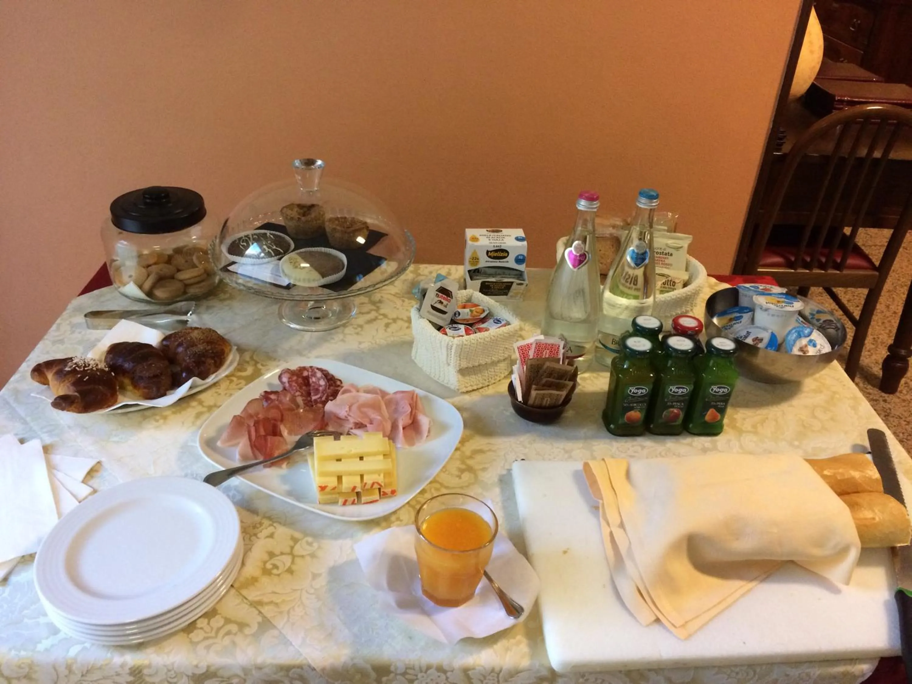 Breakfast in parina Inn – Locanda