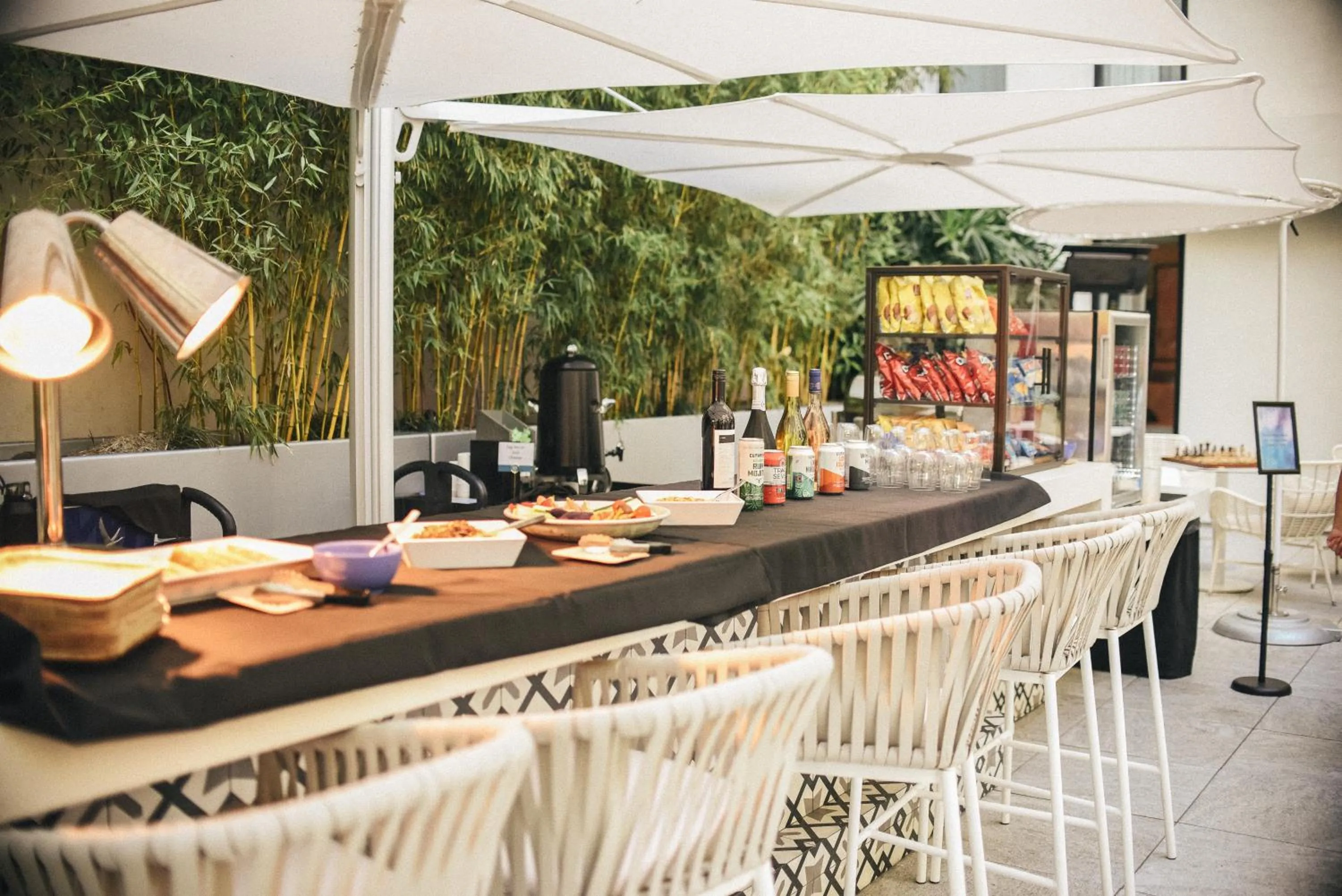 Food and drinks in The Godfrey Hotel Hollywood