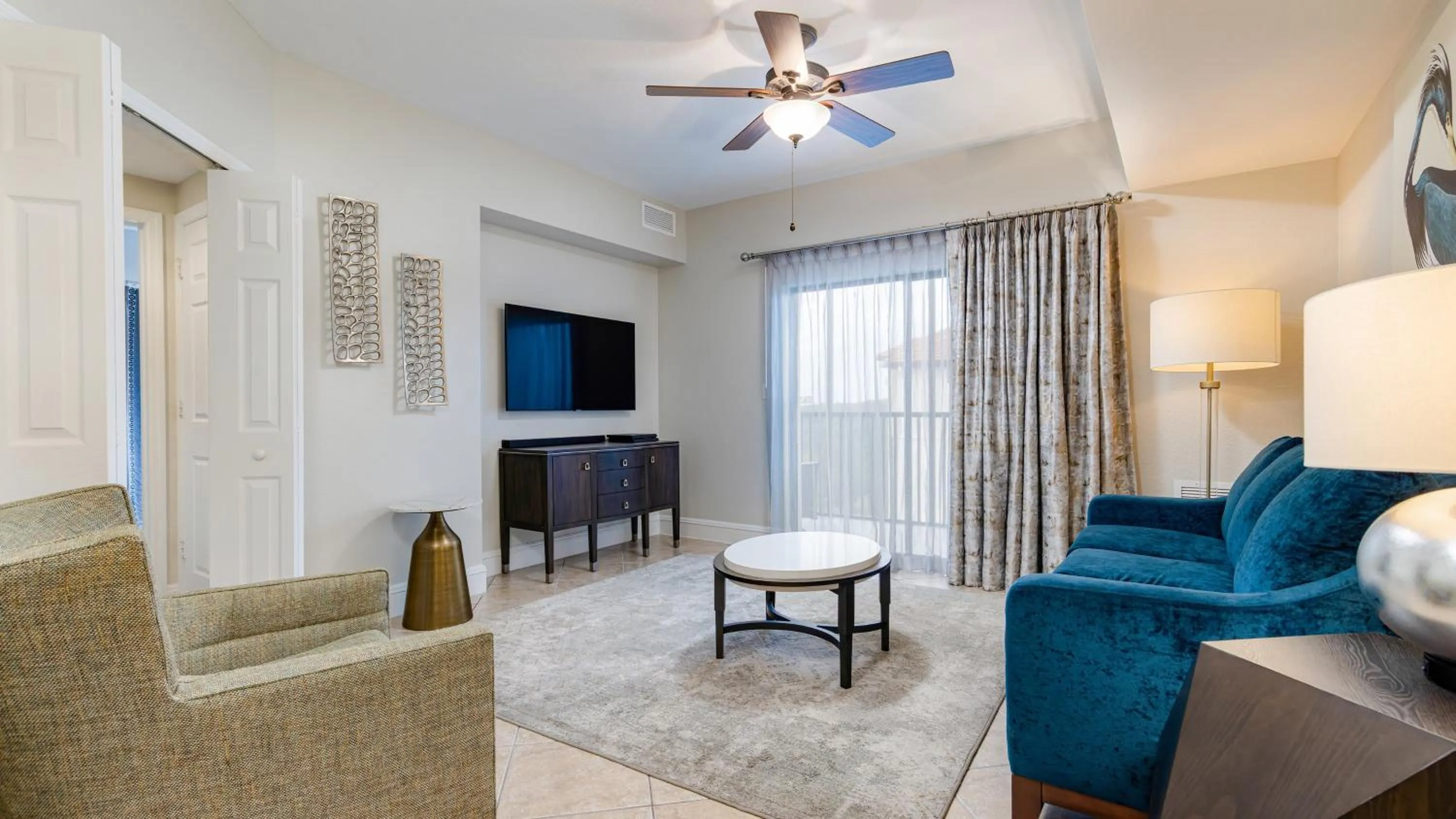 Photo of the whole room in Holiday Inn Club Vacations At Orange Lake Resort