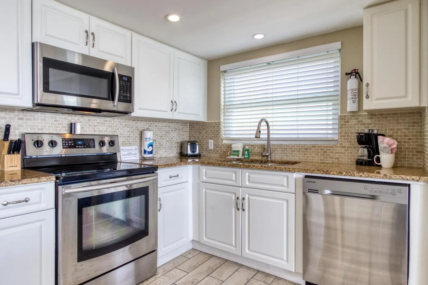 Kitchen/Kitchenette in The New Hotel Collection Beachfront