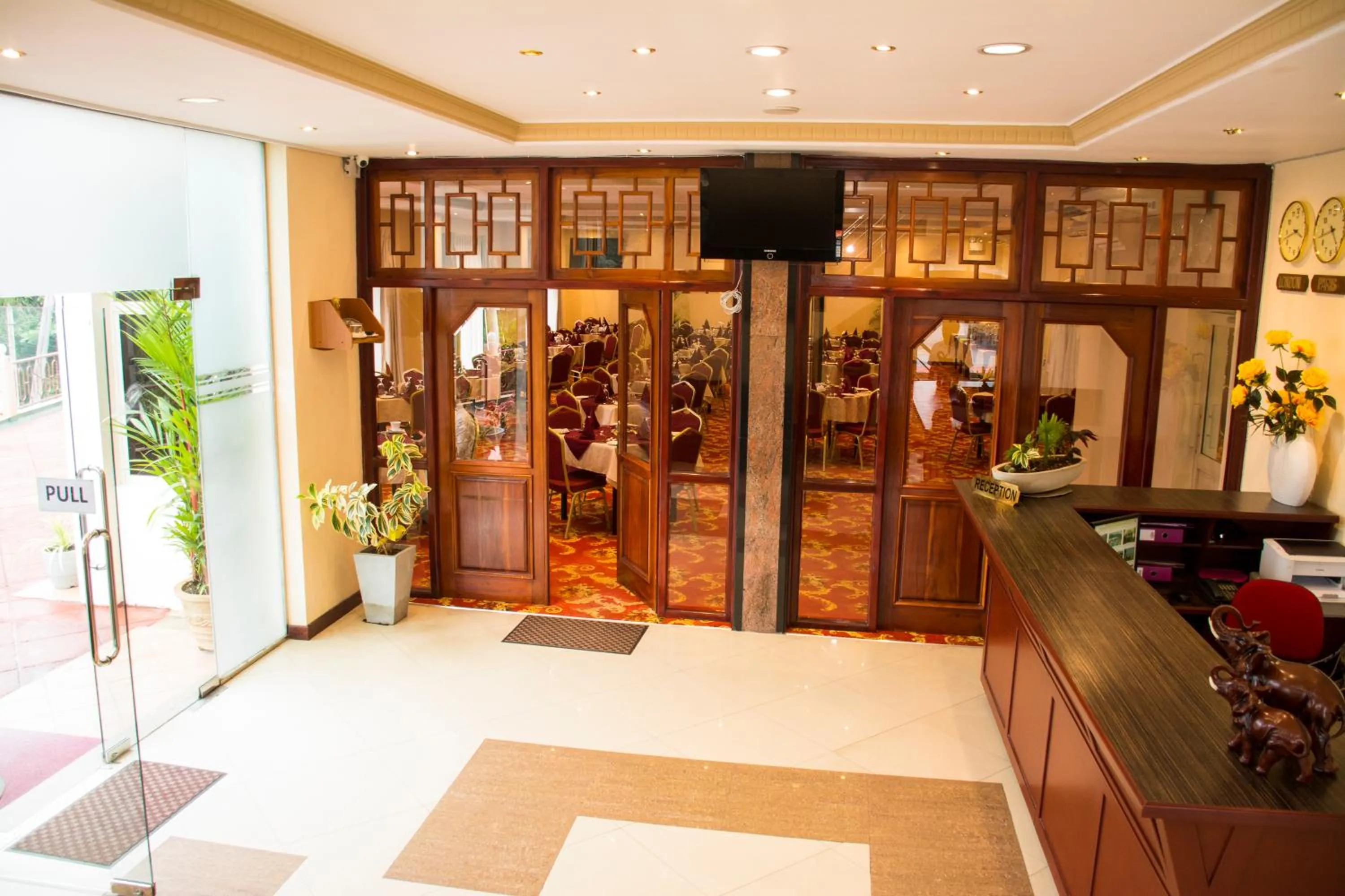 Lobby or reception in Hotel Lakefield