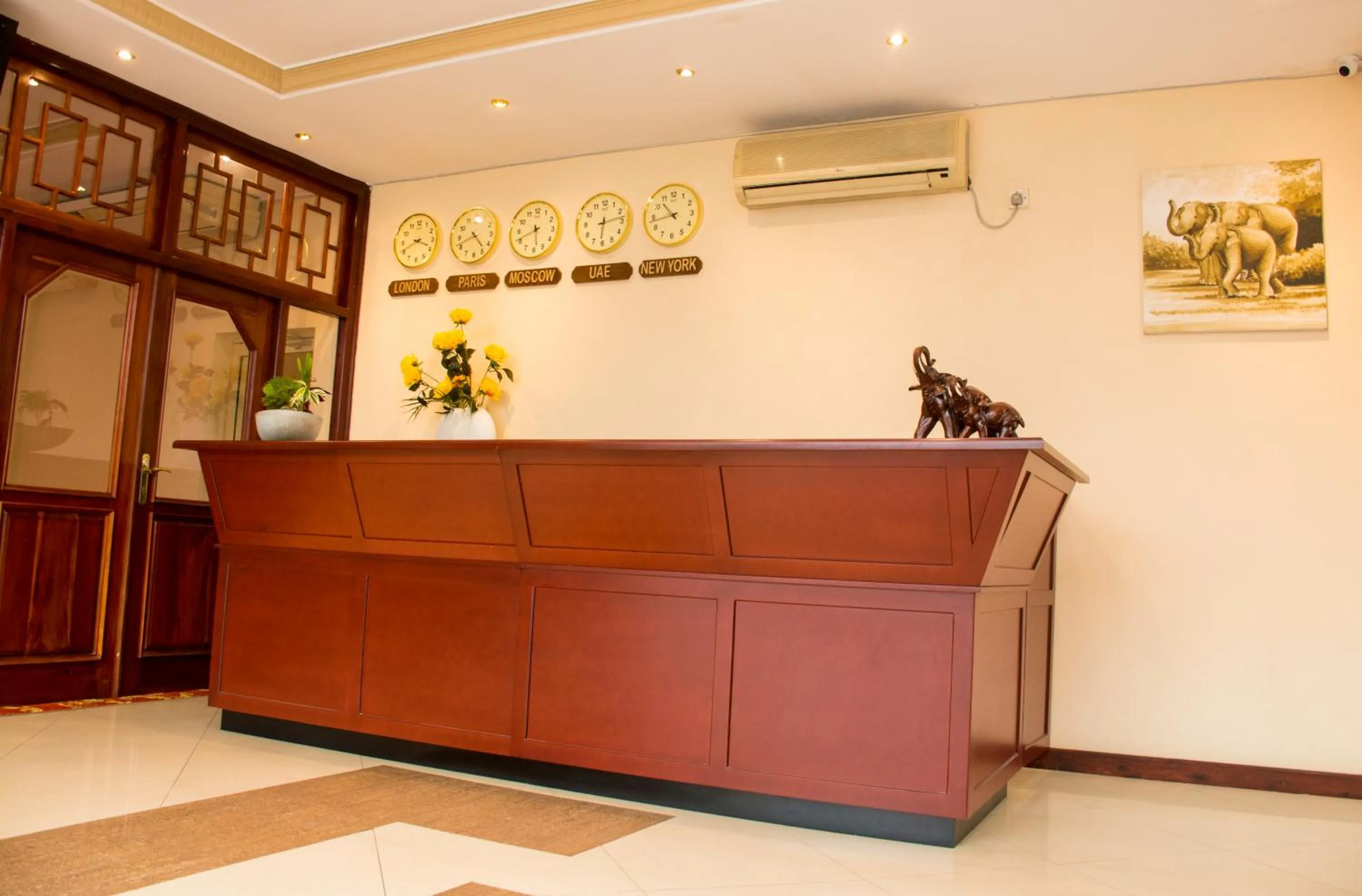 Lobby or reception in Hotel Lakefield