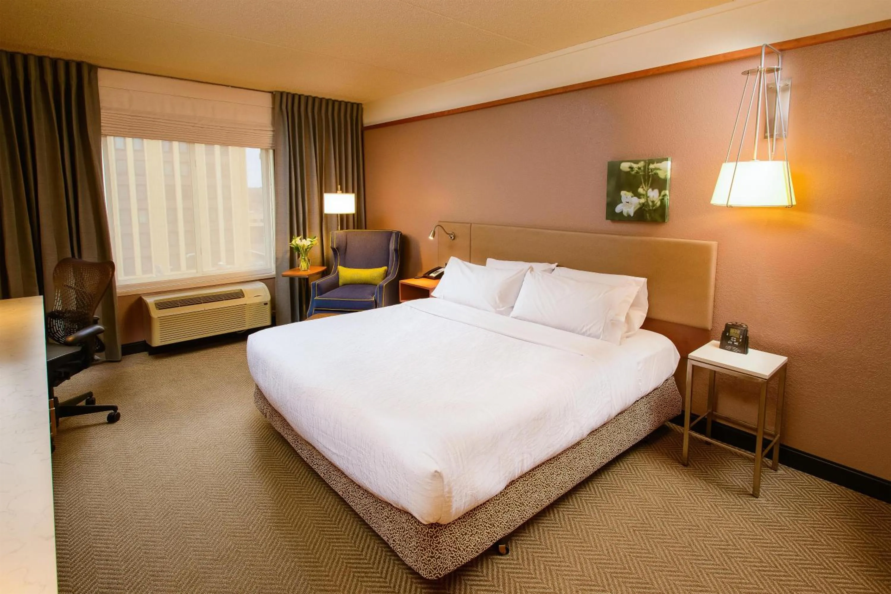 Bed in Hilton Garden Inn Rochester Downtown