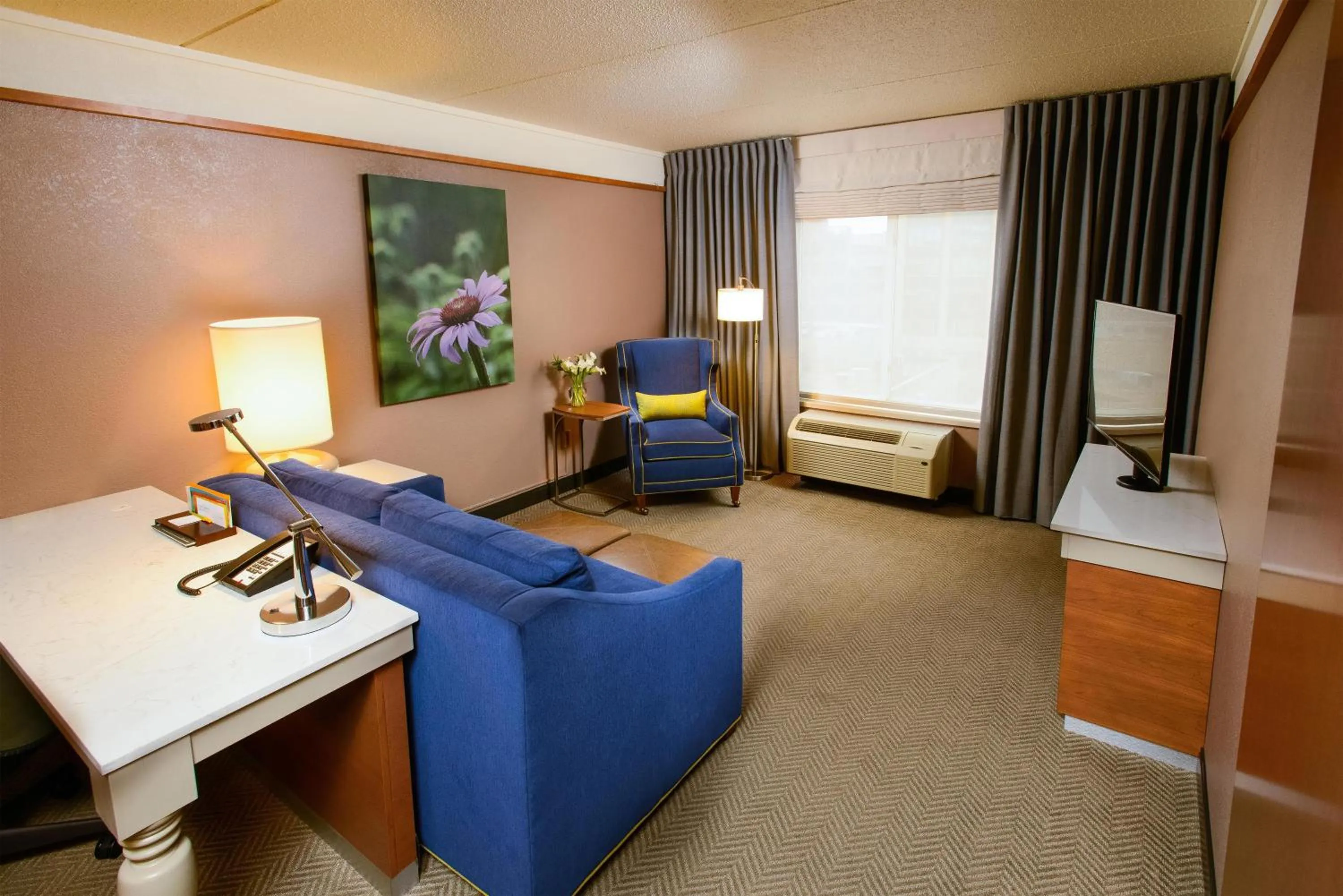 Bedroom in Hilton Garden Inn Rochester Downtown