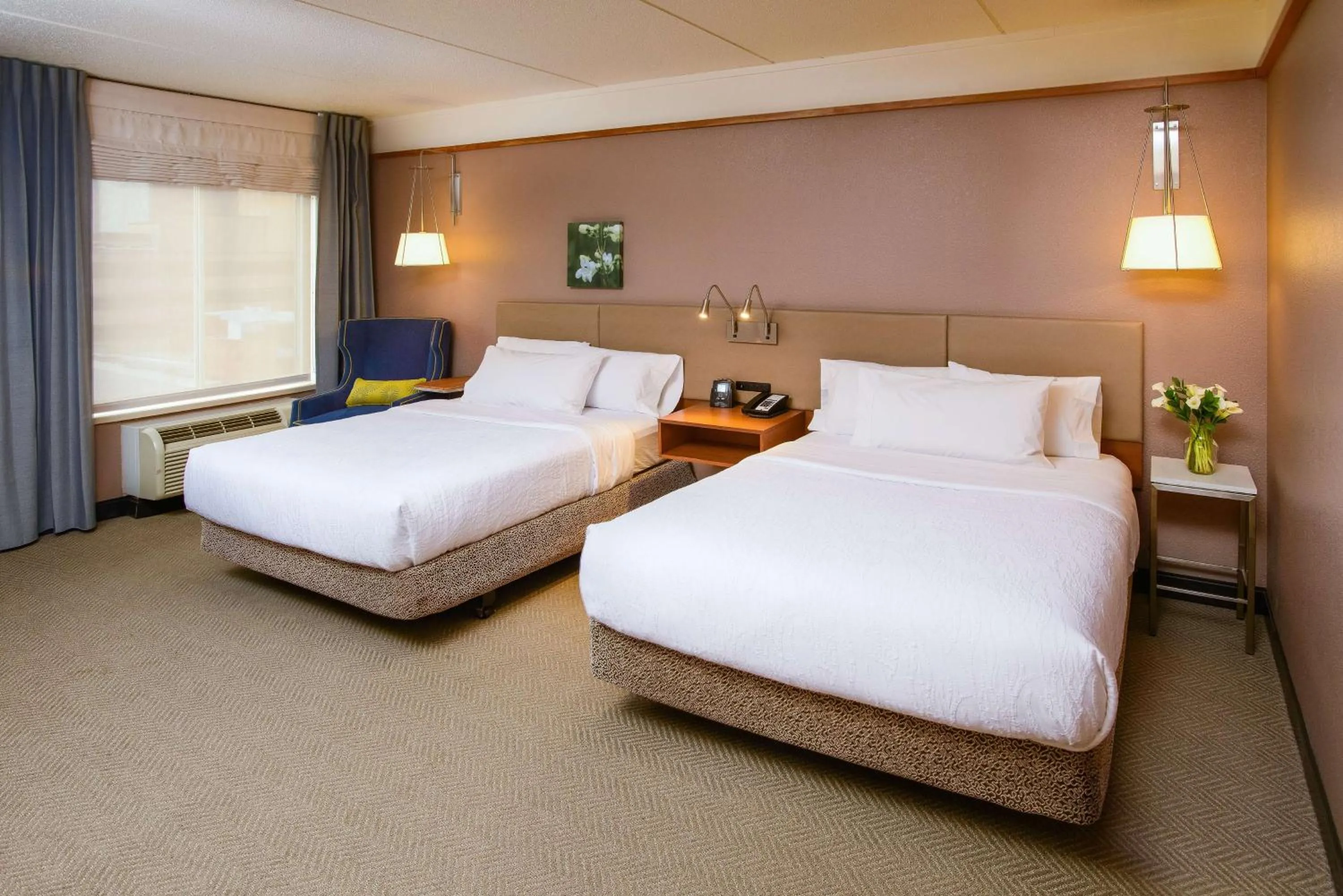 Bed in Hilton Garden Inn Rochester Downtown