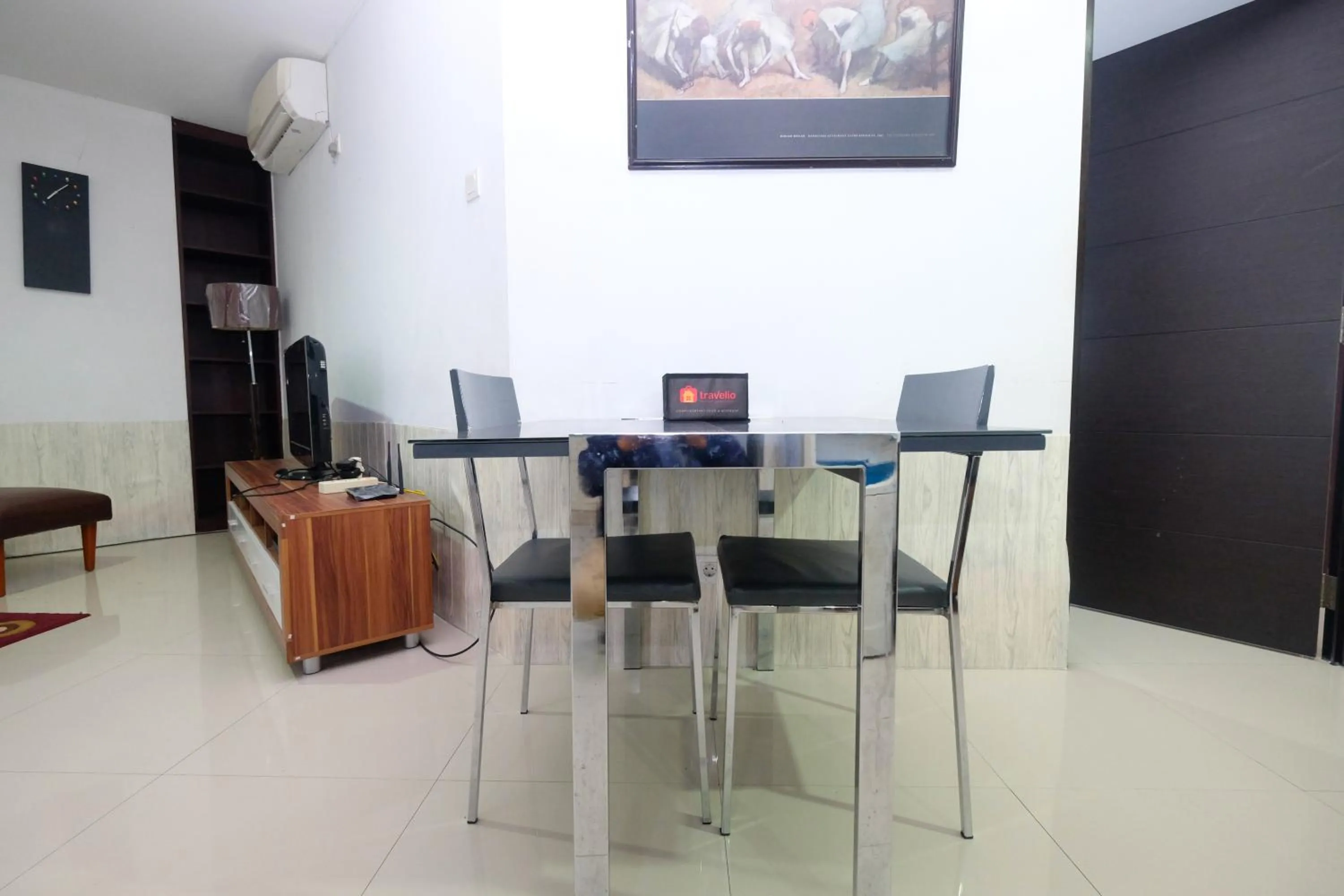 Best and Homey 2BR Taman Sari Semanggi Apartment By Travelio