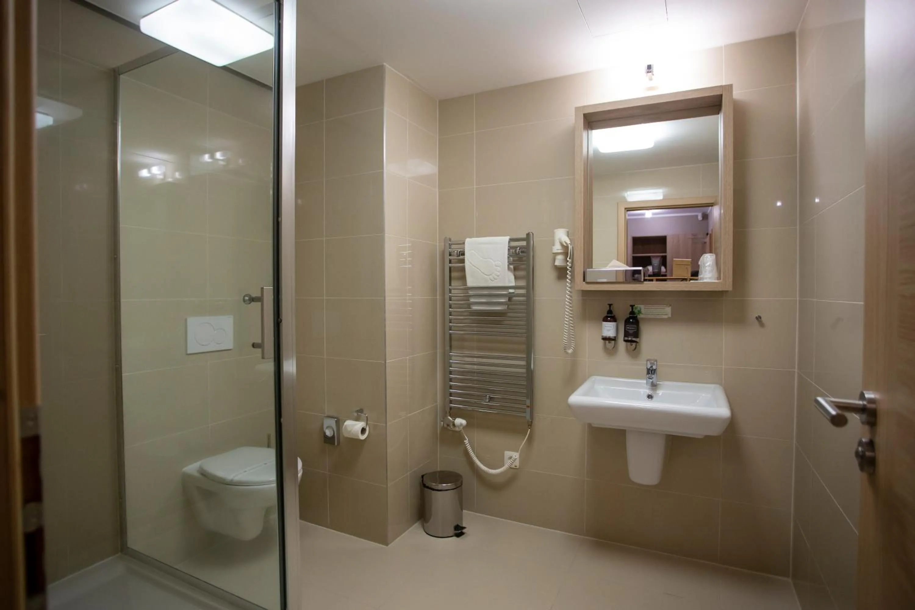 Bathroom in SALAMANDRA Hotel