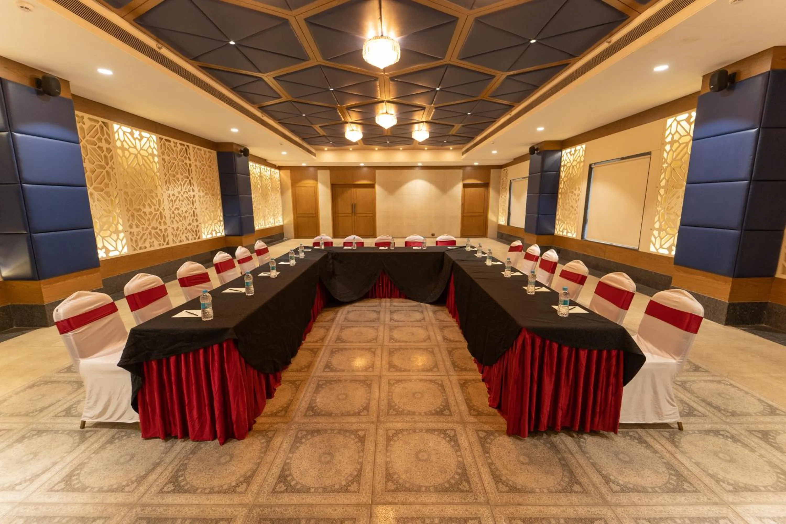 Banquet/Function facilities in Enrise by Sayaji ,Pune