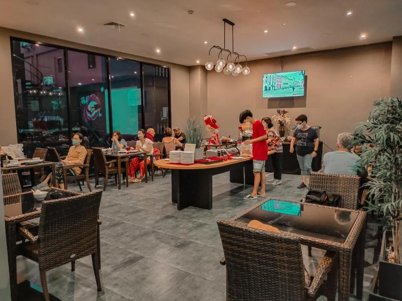 The Harbour Front Hotel