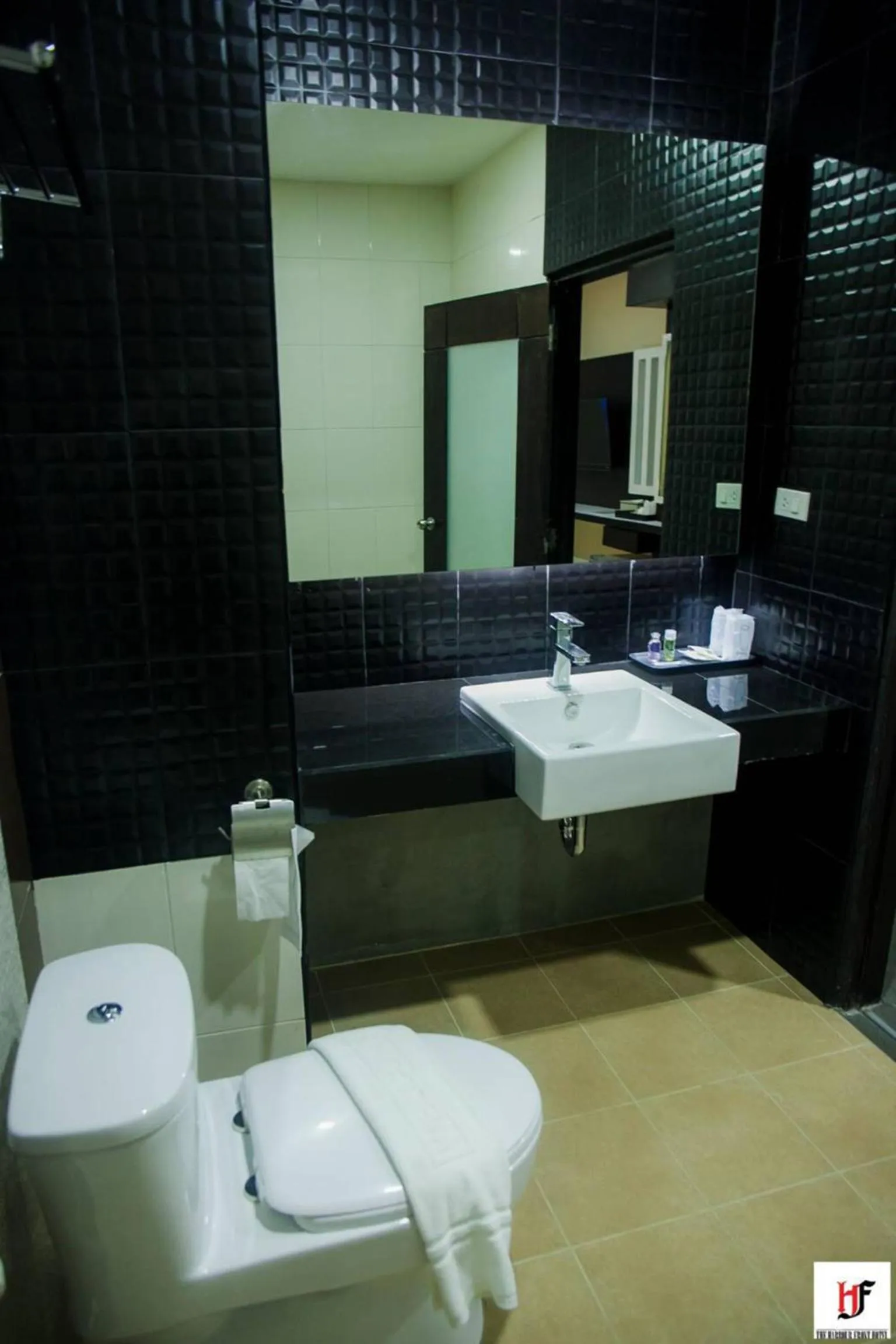 Bathroom in The Harbour Front Hotel