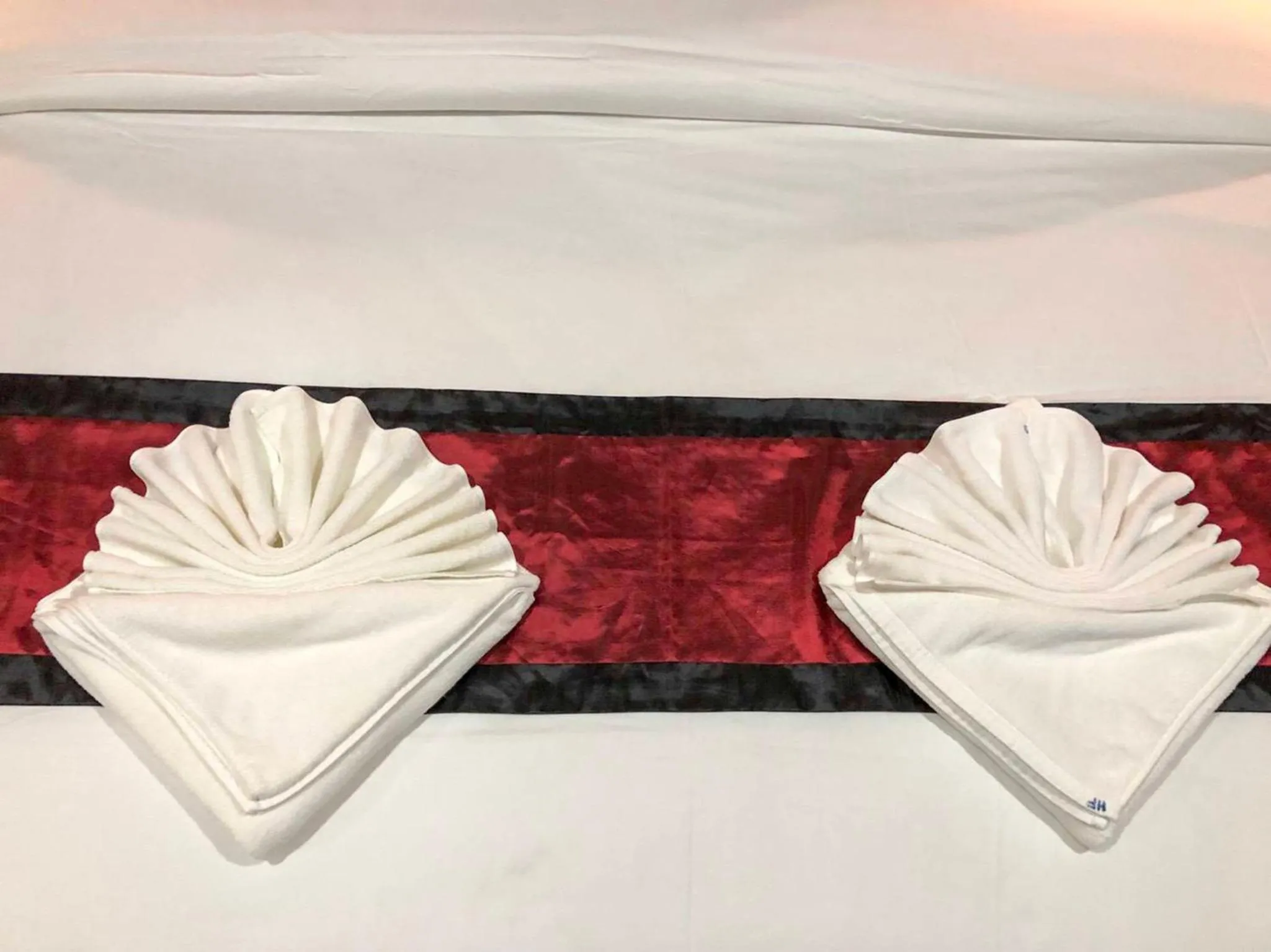 Bed in The Harbour Front Hotel