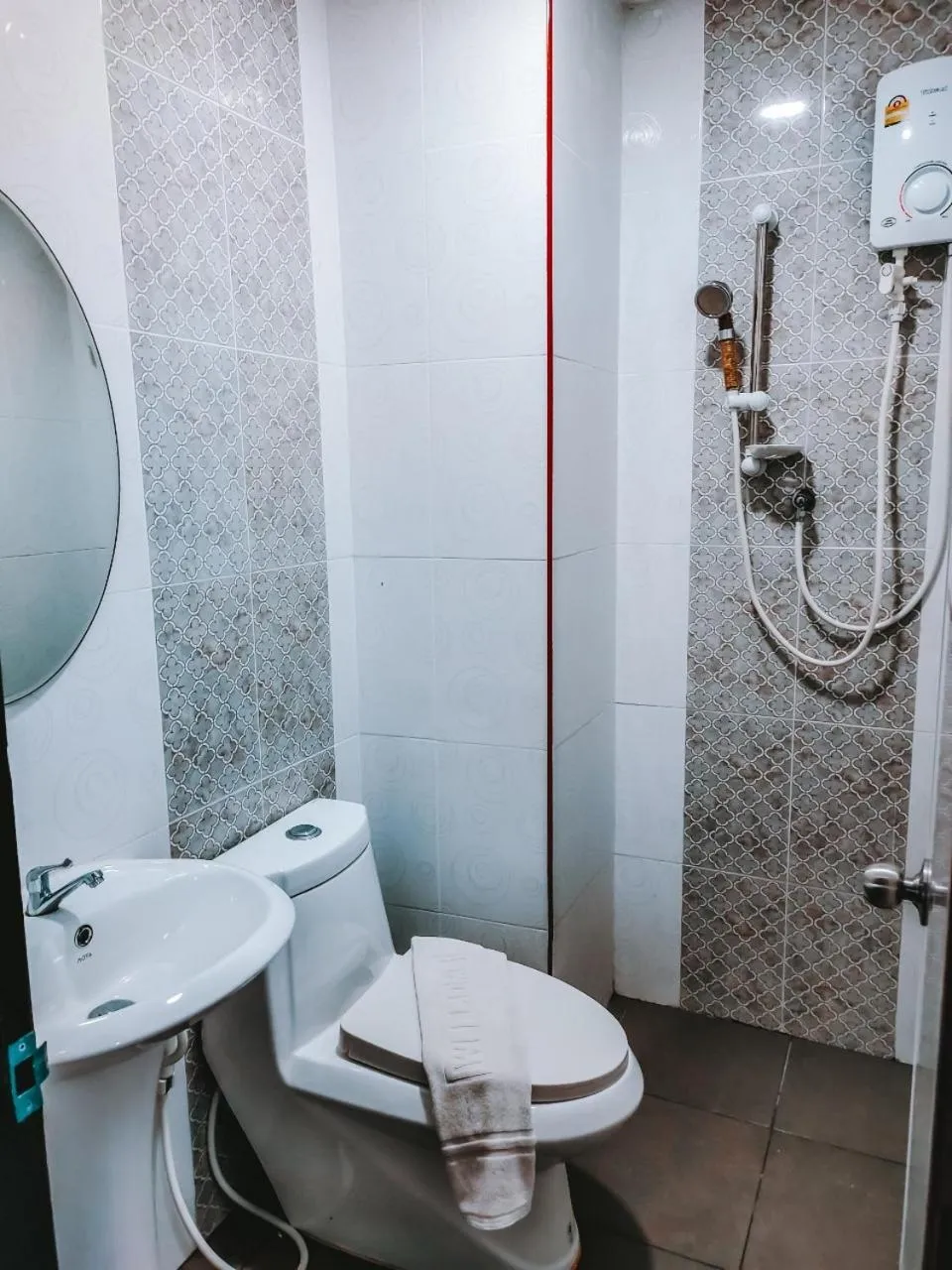 Bathroom in The Harbour Front Hotel