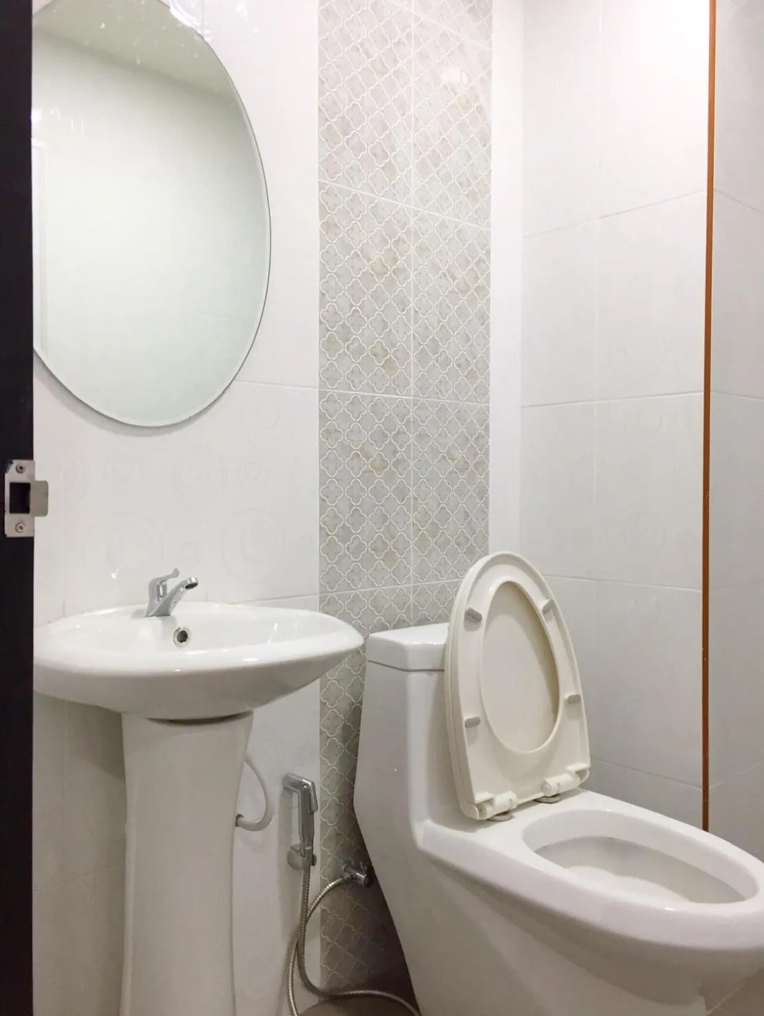 Bathroom in The Harbour Front Hotel