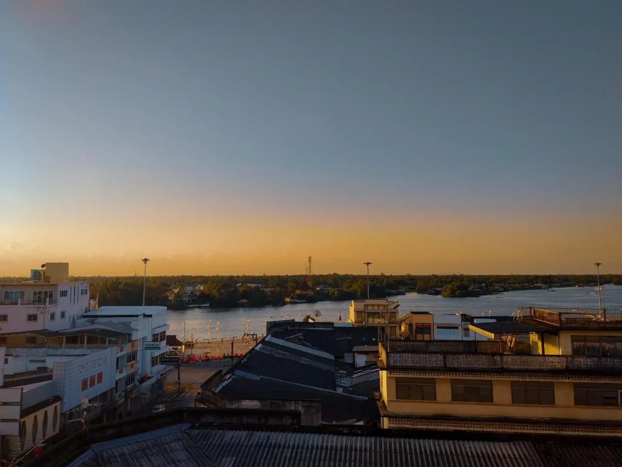 The Harbour Front Hotel