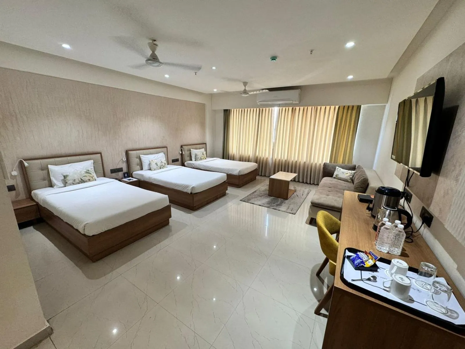 Bedroom, Bed in Siara Styles Amba Suites, Gandhinagar