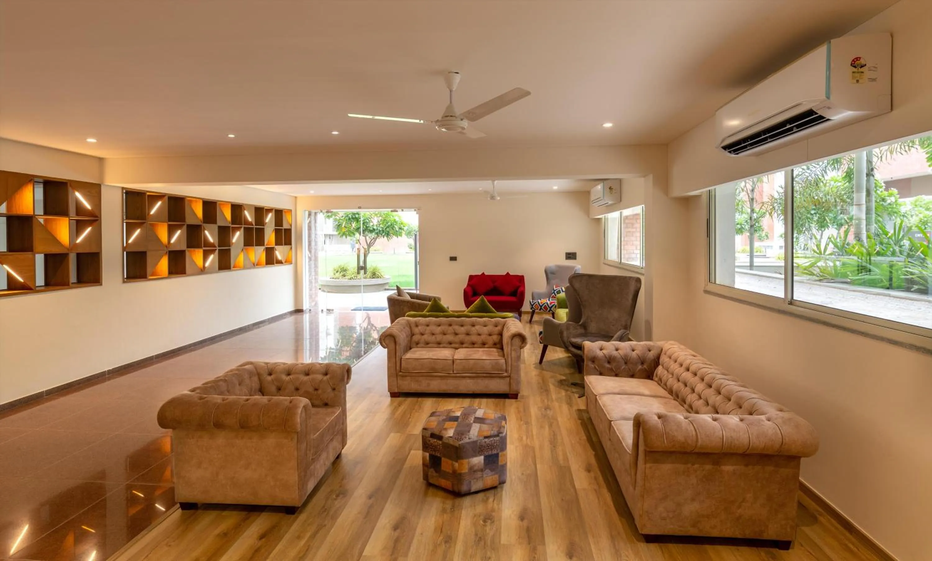 Lobby or reception in Siara Styles Amba Suites, Gandhinagar