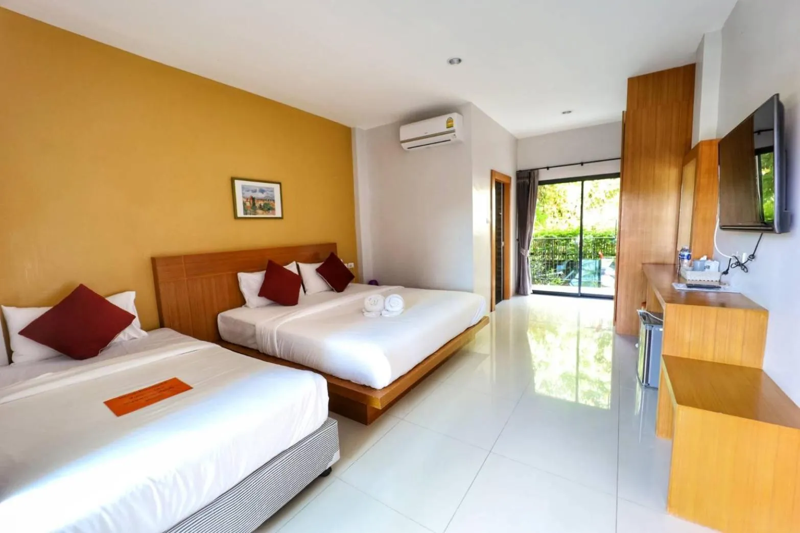 Bedroom, Bed in HillSide Boutique