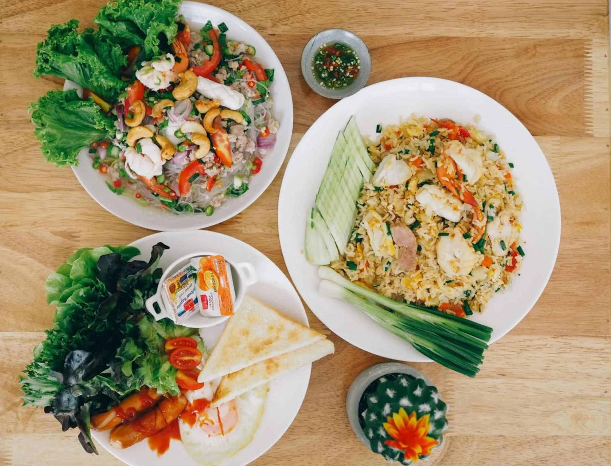 Food in HillSide Boutique