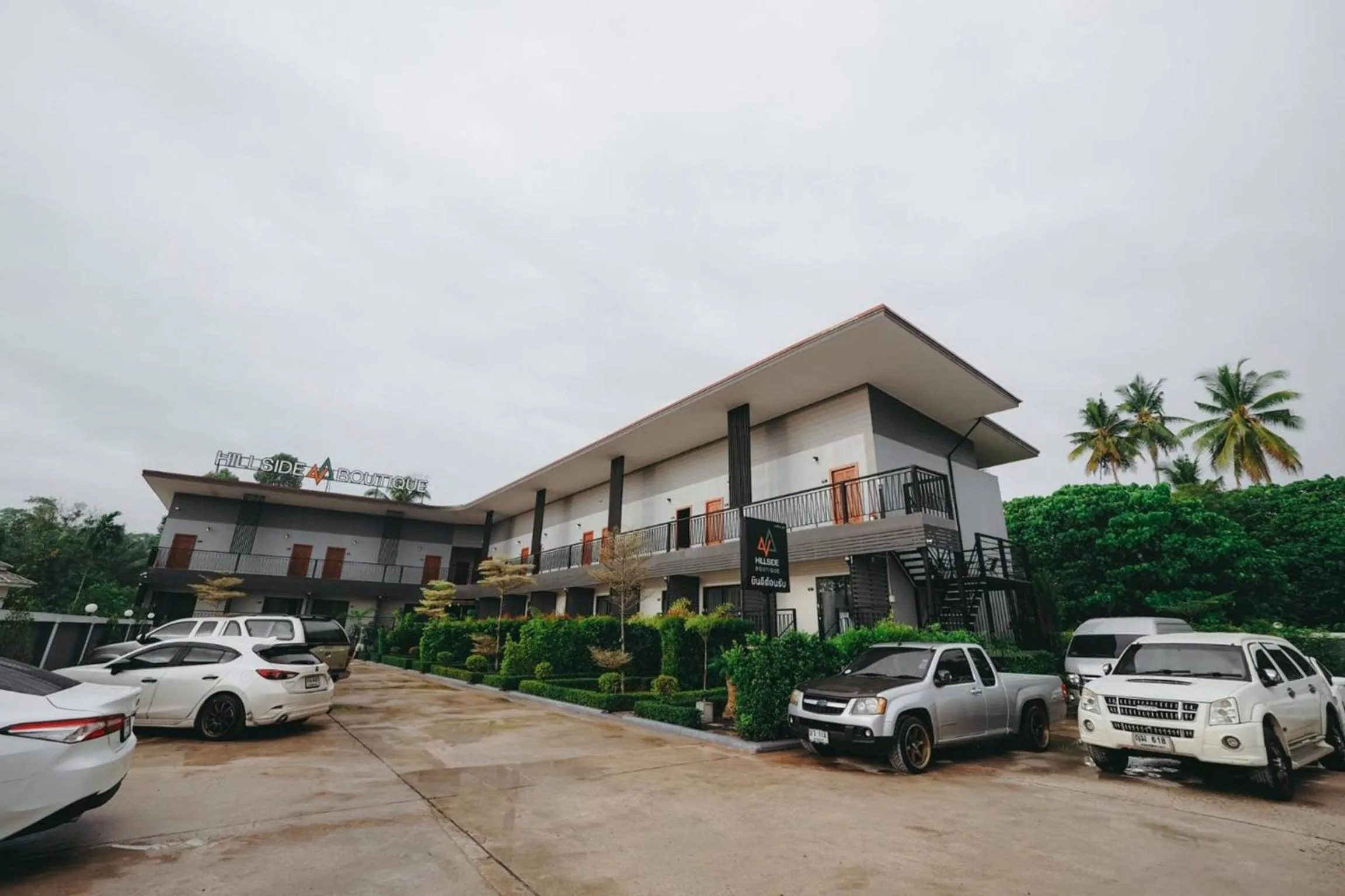 Property building in HillSide Boutique