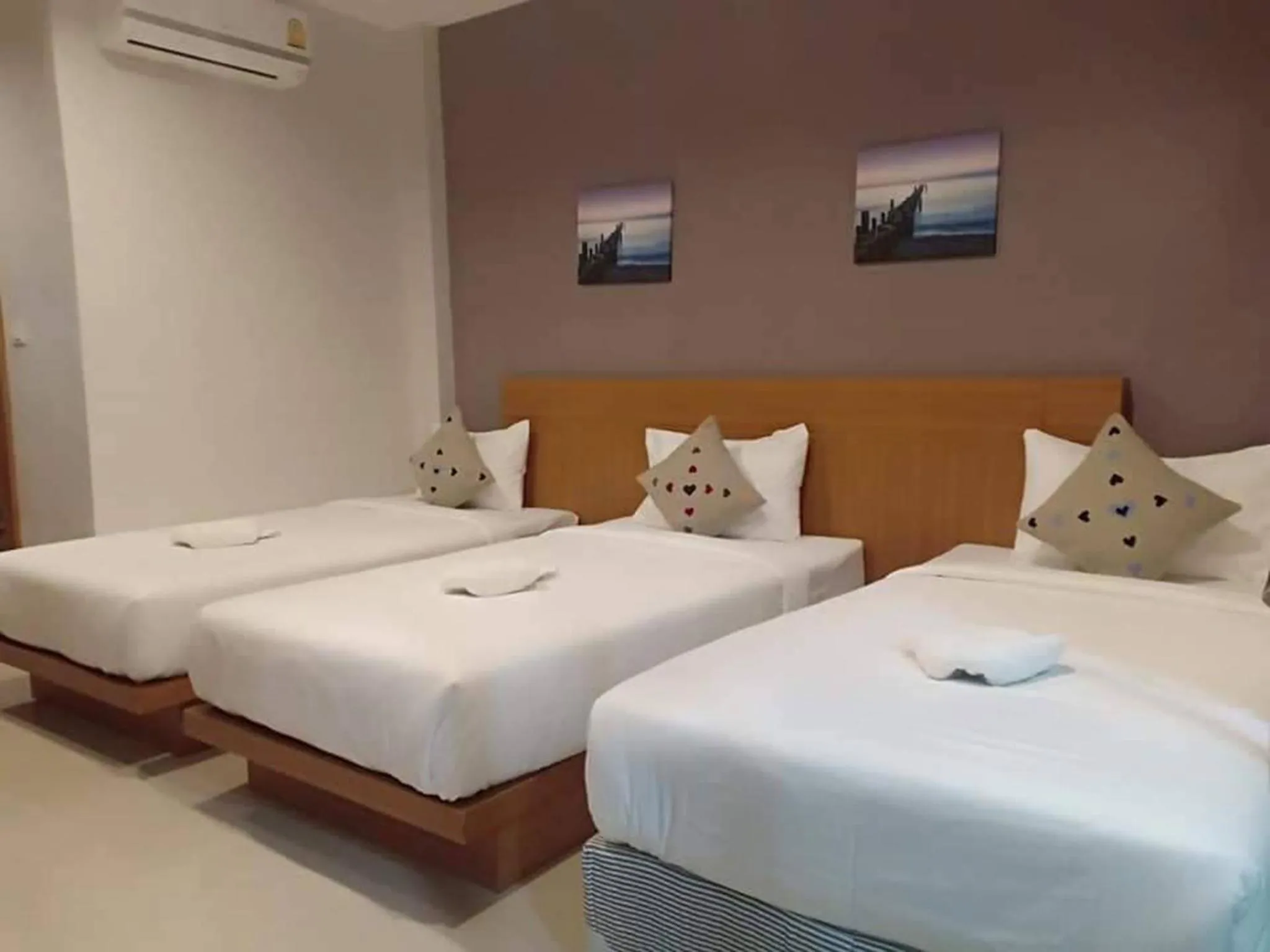 Bedroom, Bed in HillSide Boutique