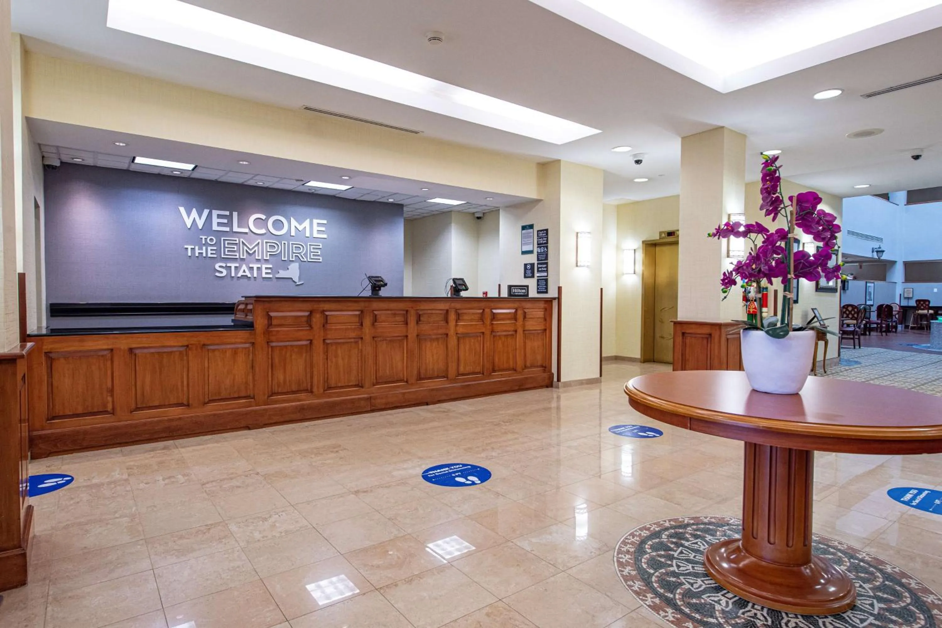 Lobby or reception in Hampton Inn & Suites By Hilton - Rockville Centre
