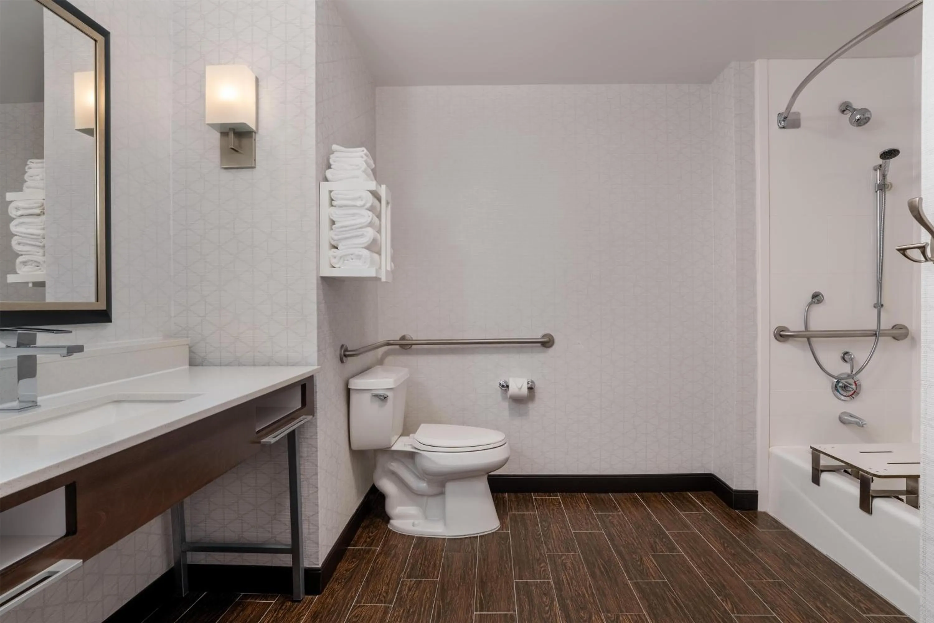 Bathroom in Hampton Inn & Suites By Hilton - Rockville Centre