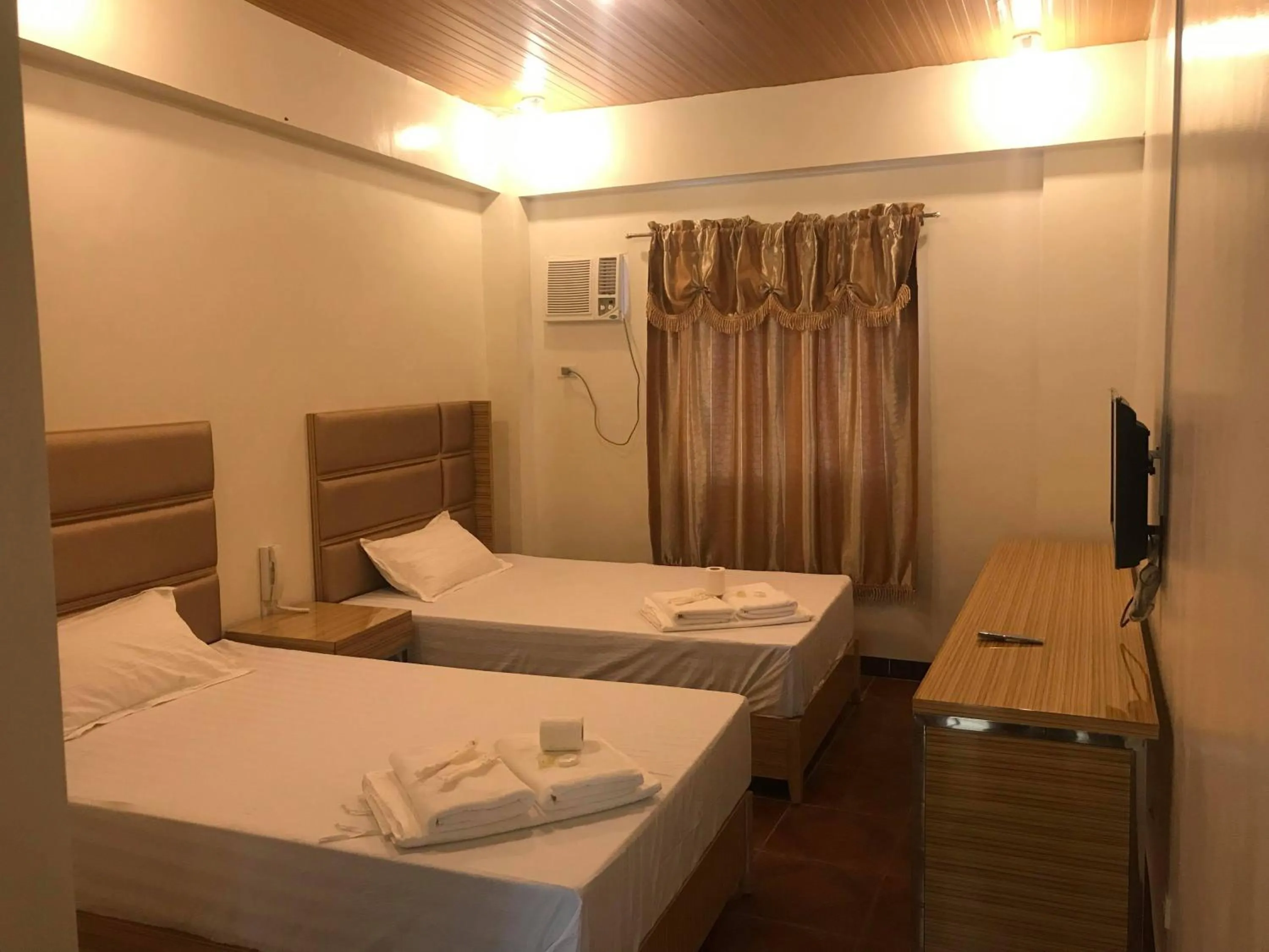 Bed in Meaco Royal Hotel - Malabon