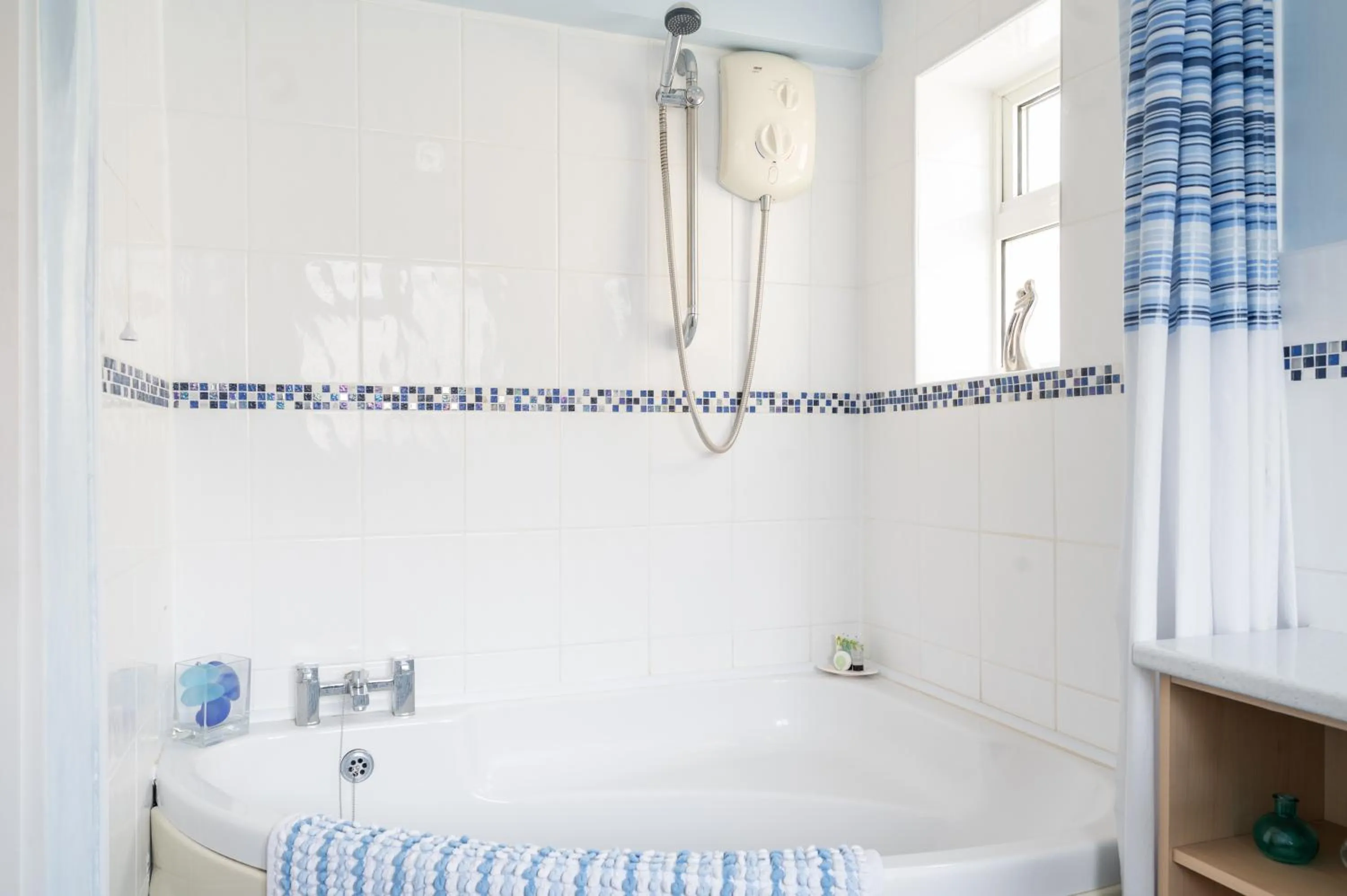 Belmont House Beer - Adults Only - Free Parking