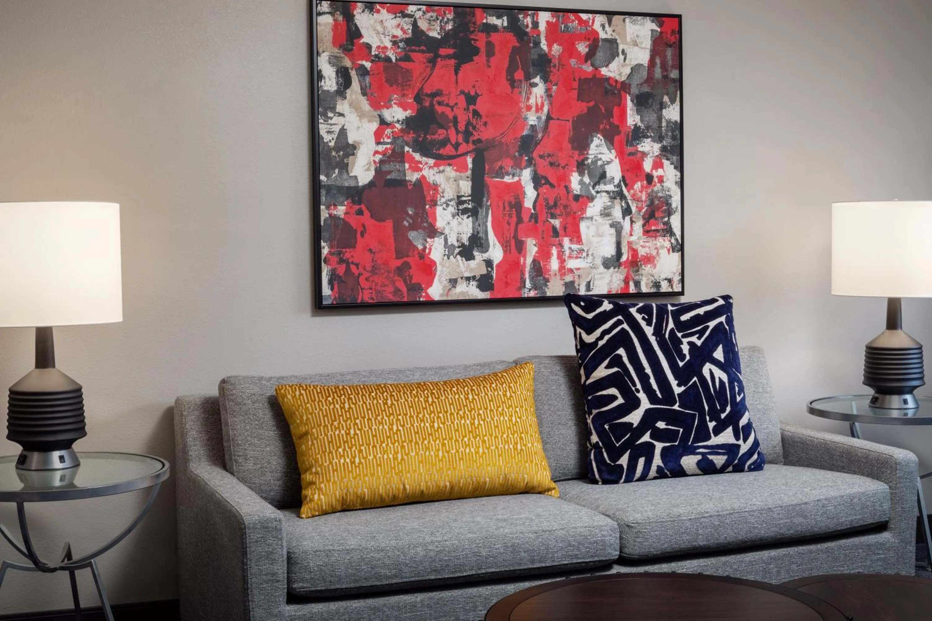 Bedroom in DoubleTree by Hilton Hotel & Suites Pittsburgh Downtown