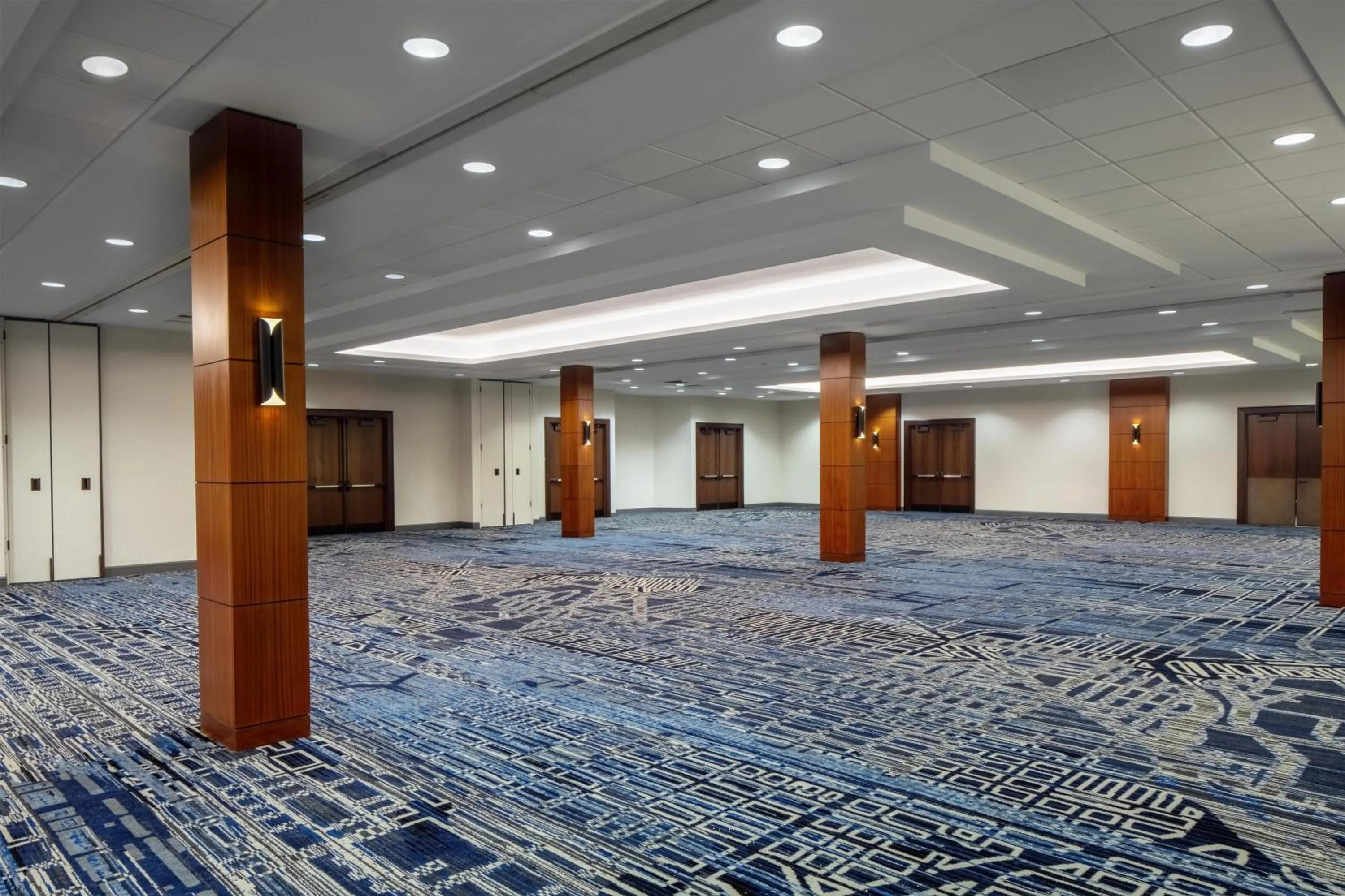 Meeting/conference room in DoubleTree by Hilton Hotel & Suites Pittsburgh Downtown