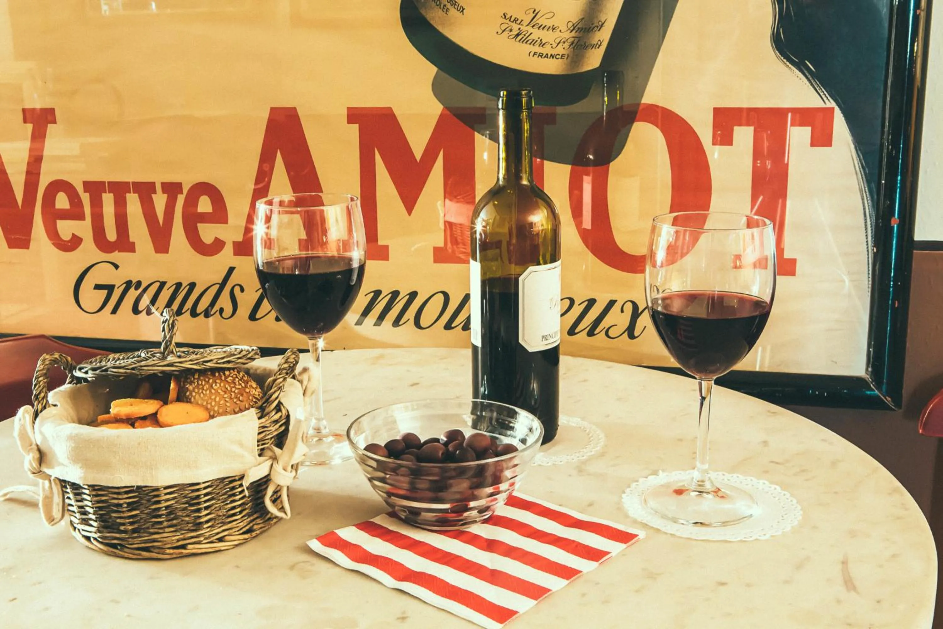 Lounge or bar in Hotel Sirenetta