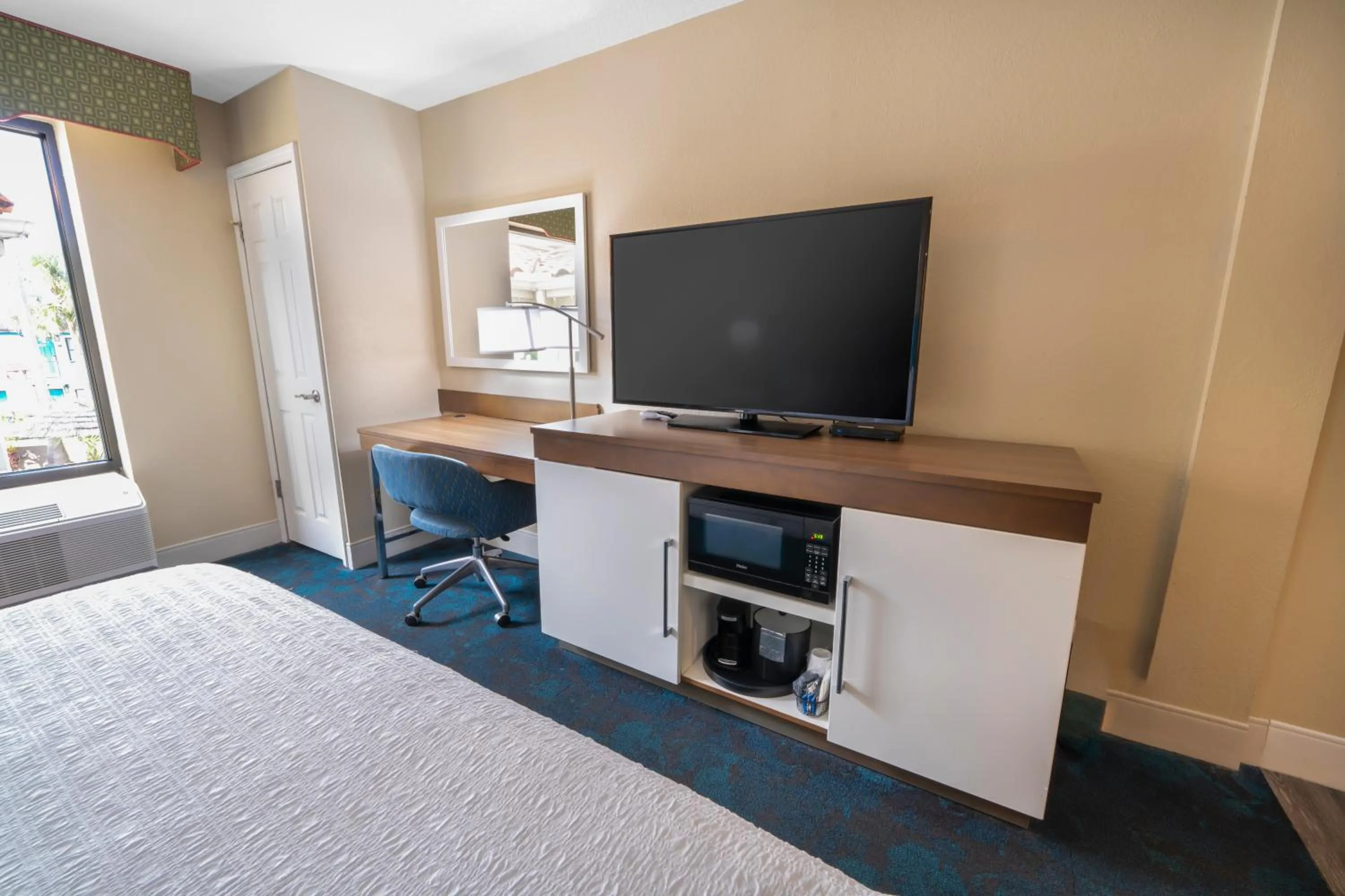 Bed in Hampton Inn St Augustine US1 North