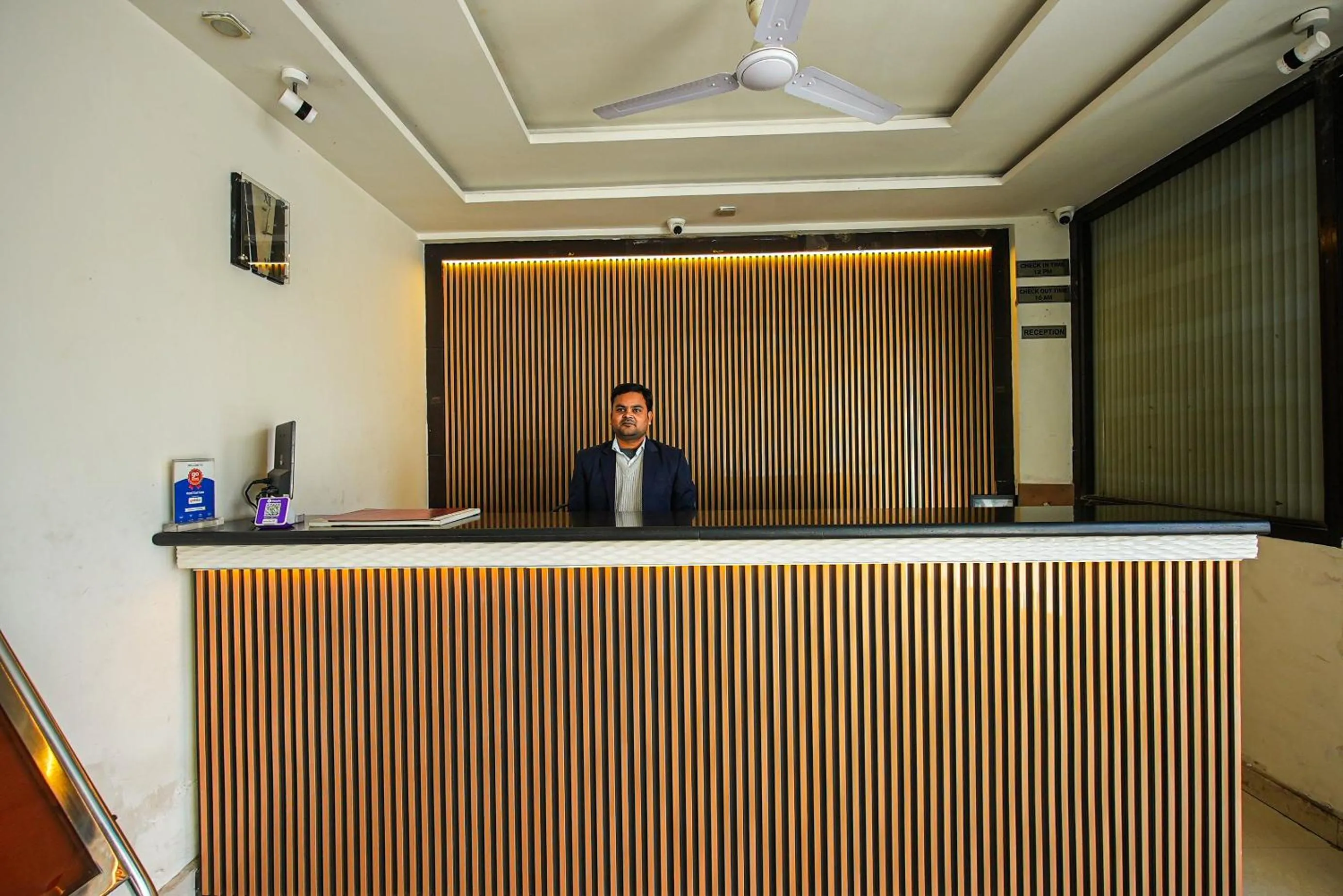 Lobby or reception in Hotel Agra Dazzling East Gate