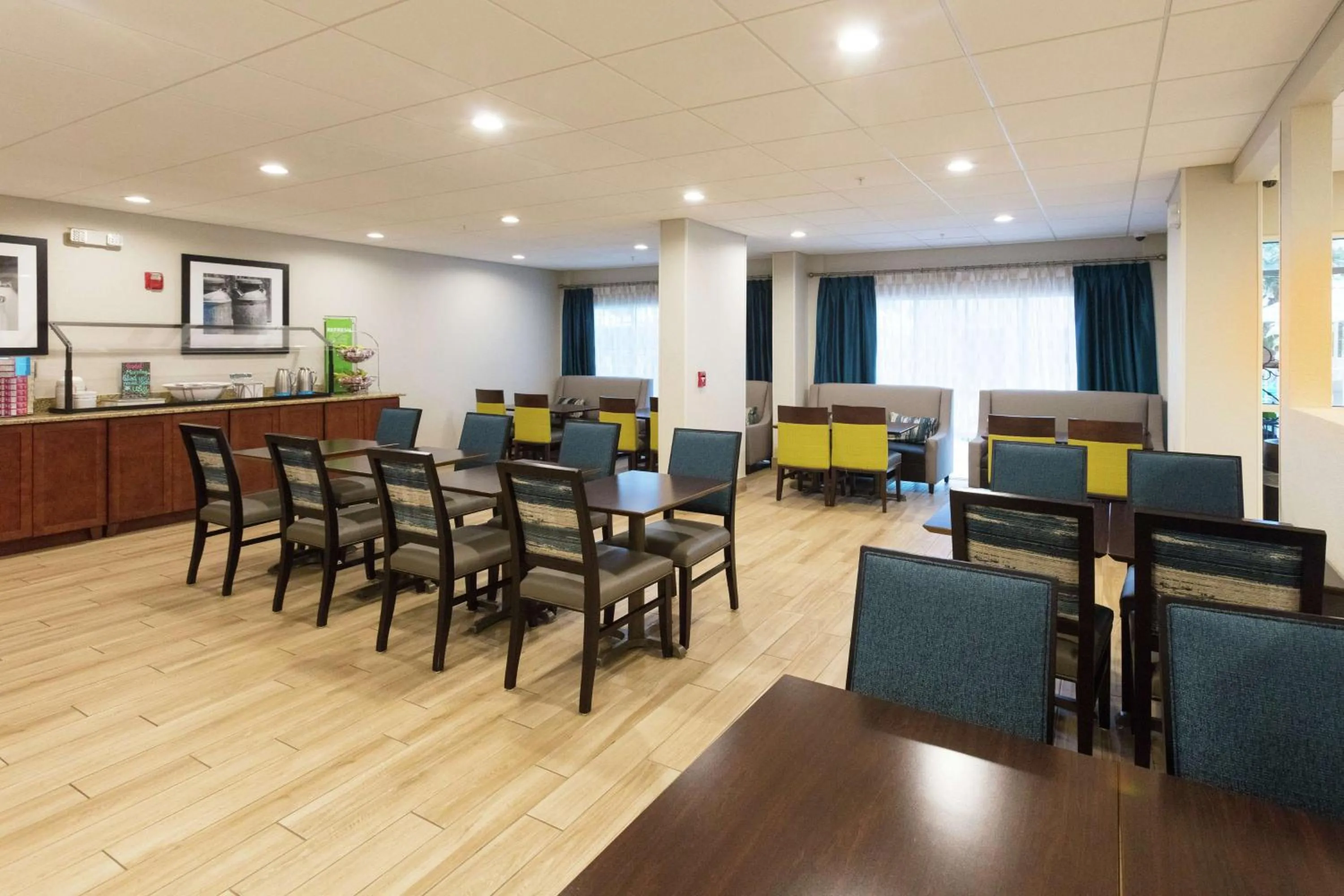 Breakfast in Hampton Inn Saint Augustine Beach